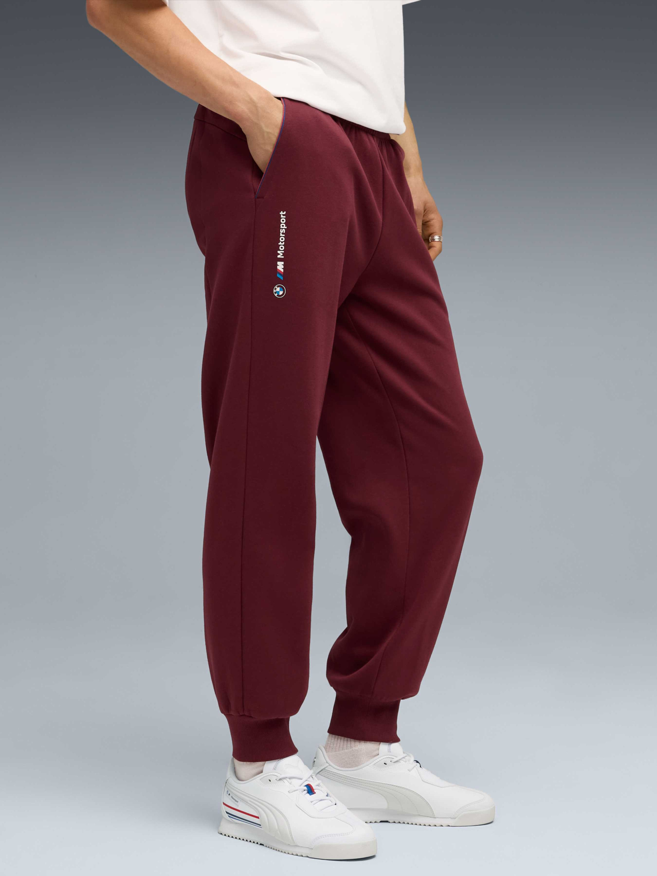 Штани PUMA Bmw Mms Ess+ Pants Fleece модель 627499 Фото