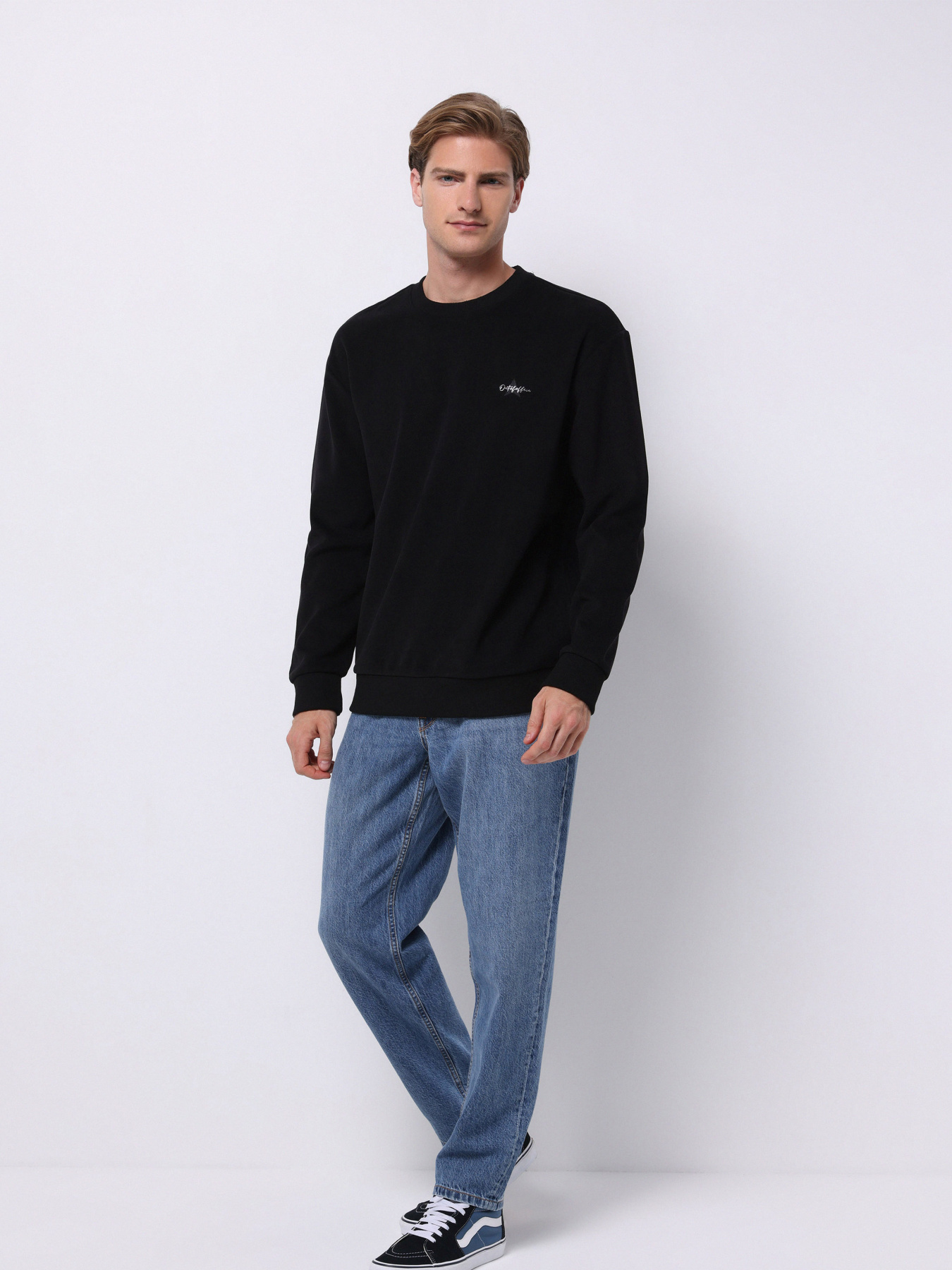 Худи и свитшоты Colin’s модель CL1070969_Q1.V1_BLK Фото