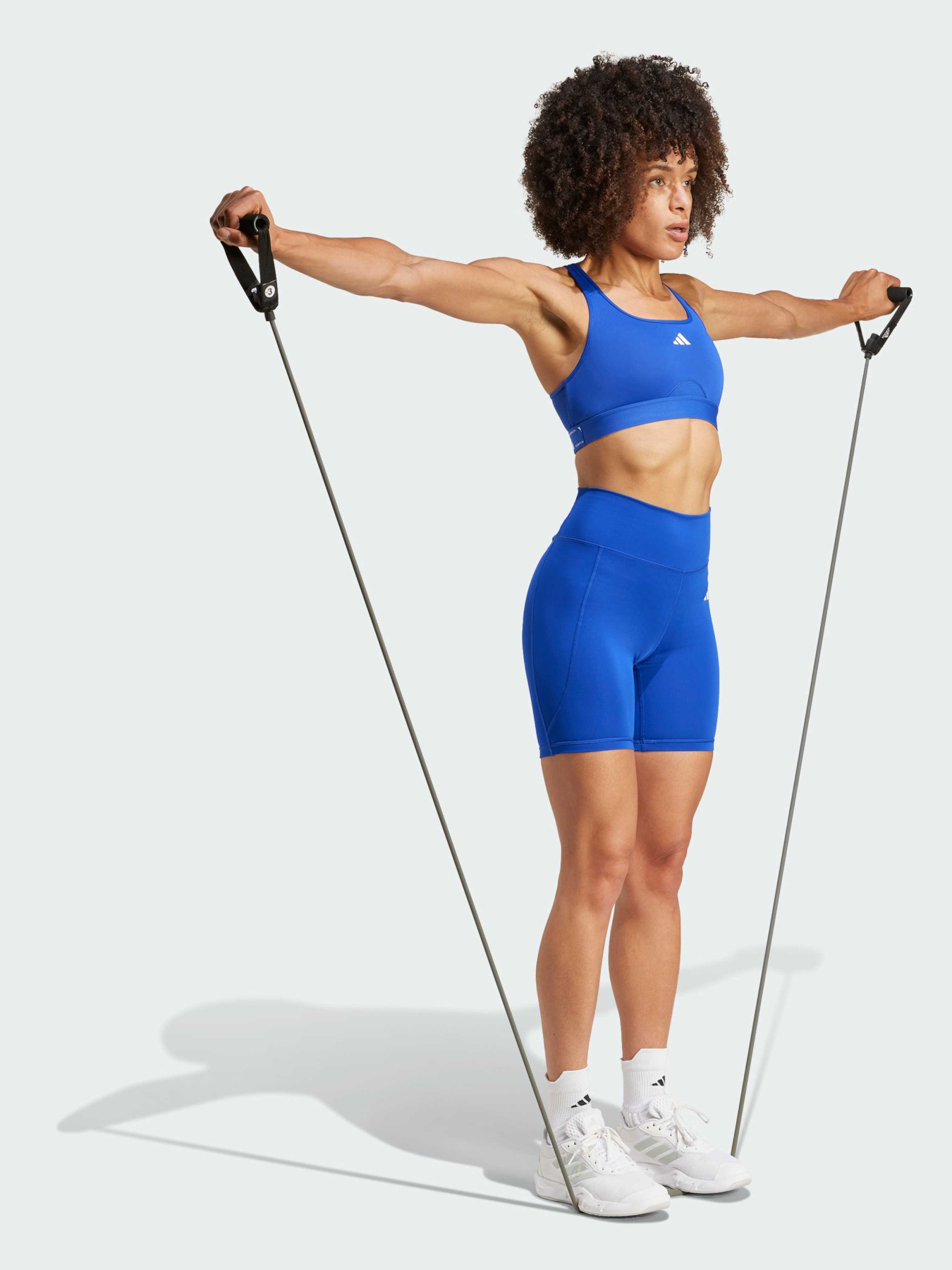 Футболки і поло Adidas модель IY7710 Футболки і поло Adidas модель IY7710 Фото