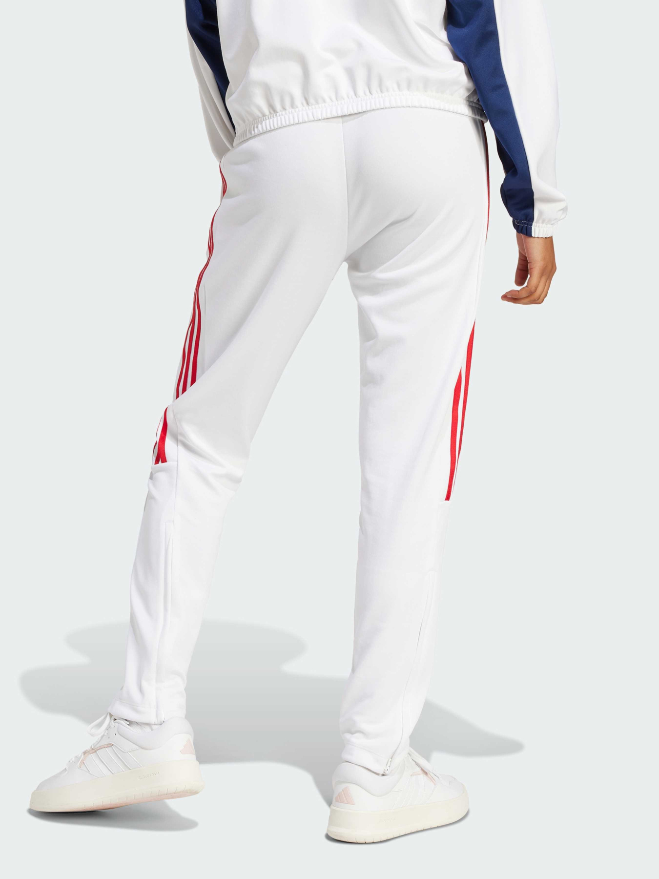 Брюки Adidas Tiro модель IZ2064 Брюки Adidas Tiro модель IZ2064 Фото