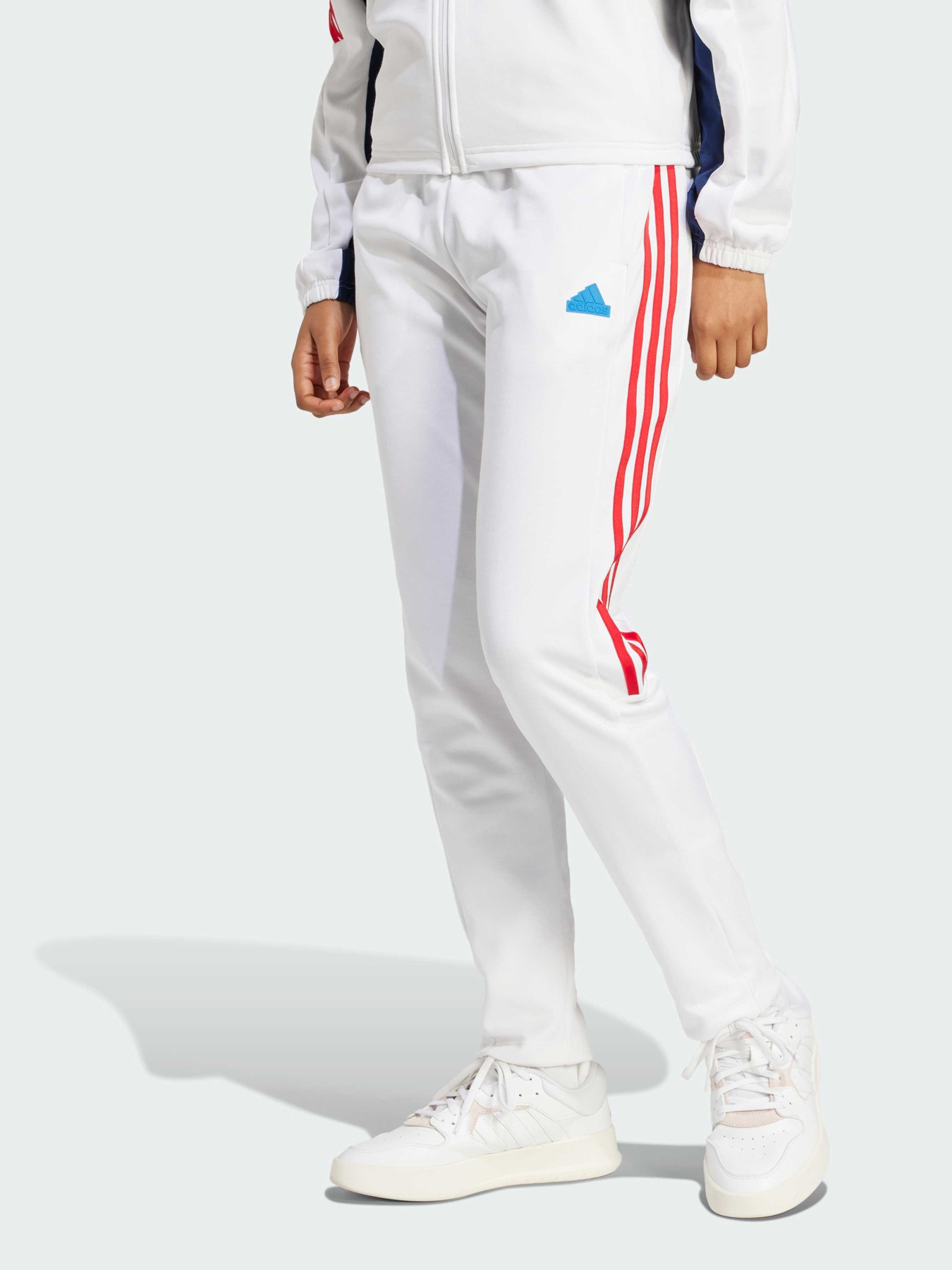 Брюки Adidas Tiro модель IZ2064 Брюки Adidas Tiro модель IZ2064 Фото