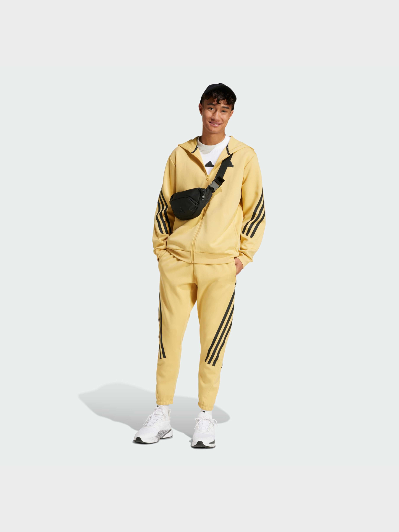 Худі та світшоти Adidas 3 Stripes модель JE5704 Фото
