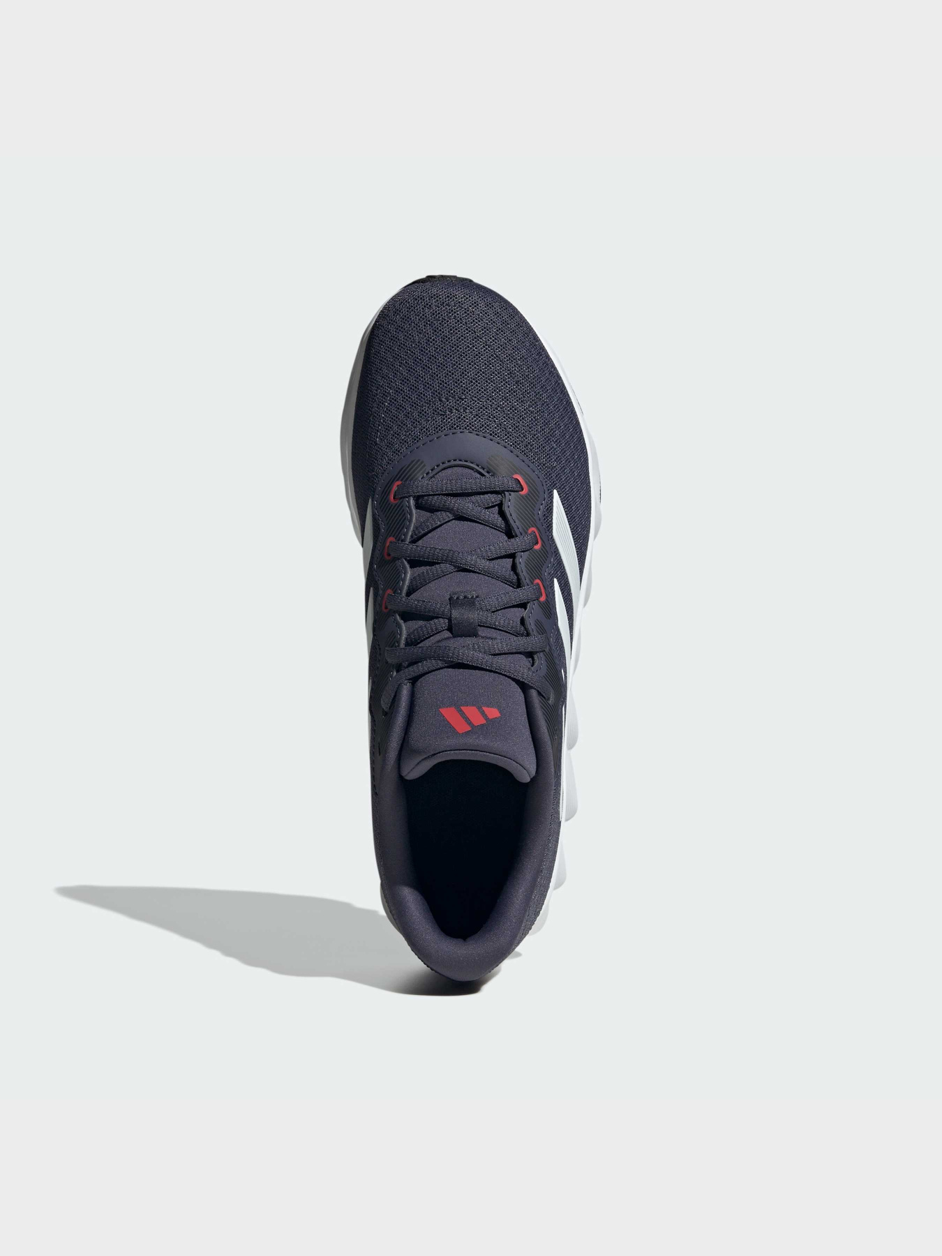 Кроссовки Adidas модель ID8329 Кроссовки Adidas модель ID8329 Фото