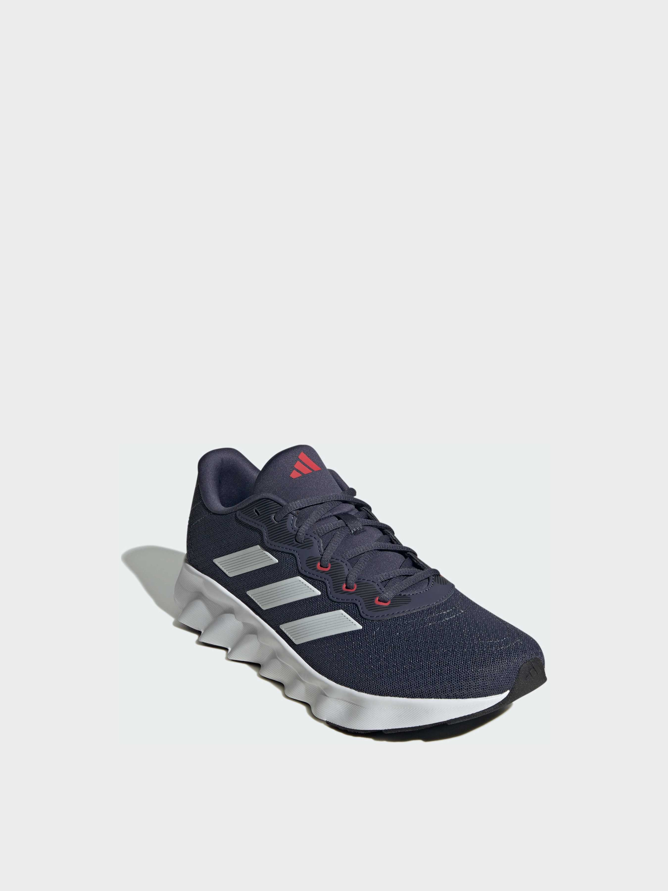 Кроссовки Adidas модель ID8329 Кроссовки Adidas модель ID8329 Фото