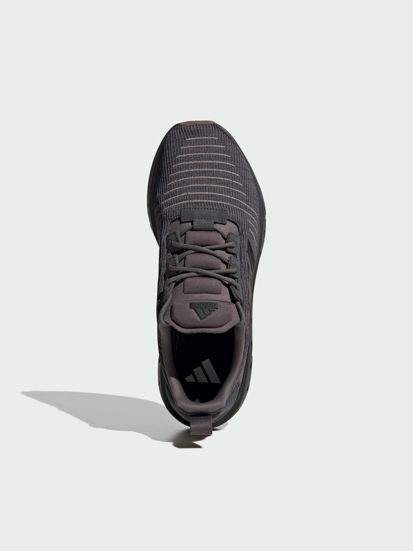 Кросівки Adidas Swift модель IE6324 Фото