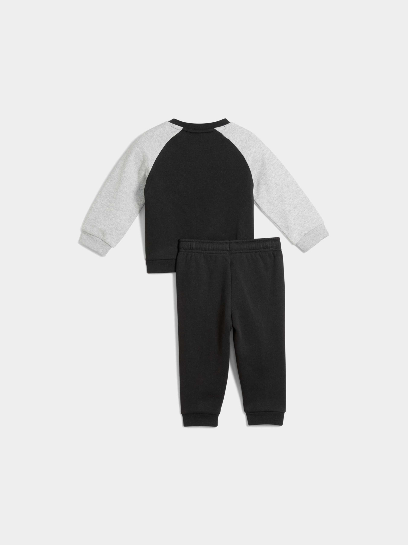 Костюмы PUMA Ess Raglan Crew Set модель 686281 Костюмы PUMA Ess Raglan Crew Set модель 686281 Фото
