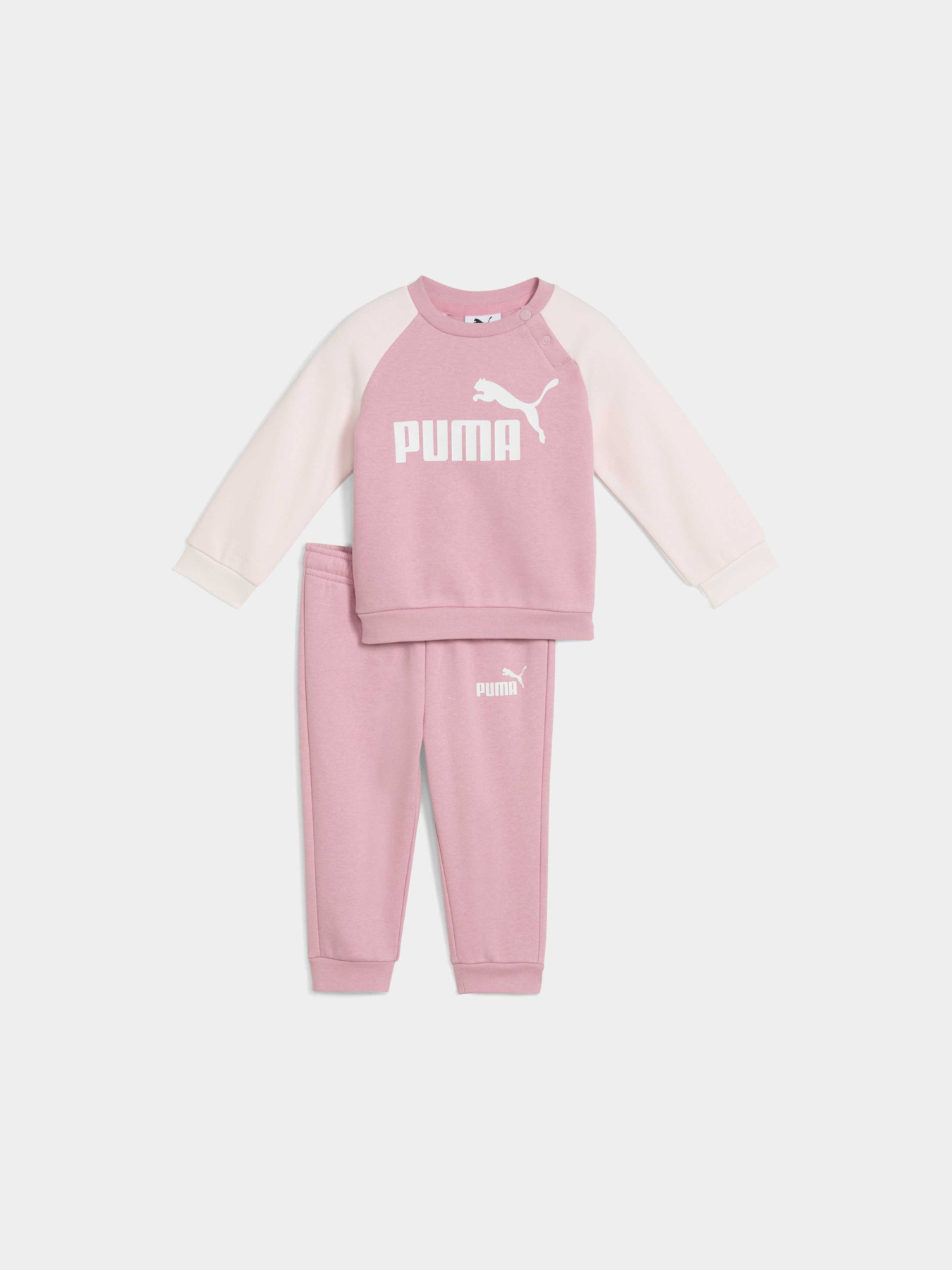 Костюми PUMA Ess Raglan Crew Set модель 686281 Костюми PUMA Ess Raglan Crew Set модель 686281 Фото