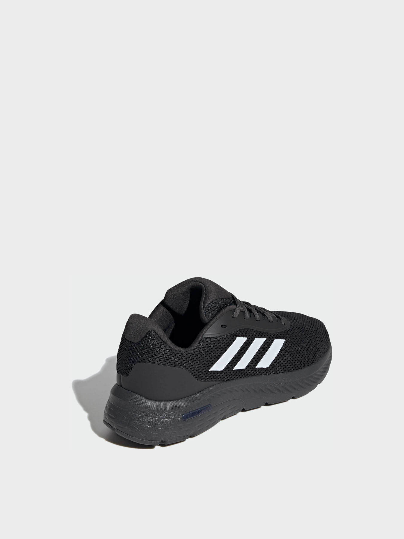 Кросівки Adidas модель ID6528 Фото