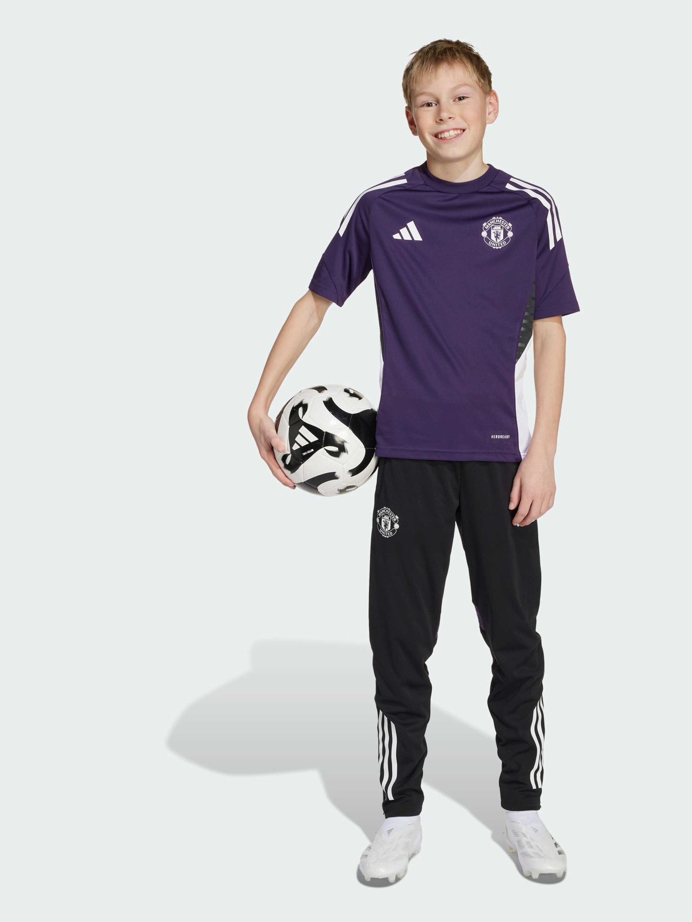 Футболки и поло Adidas модель JP3116 Футболки и поло Adidas модель JP3116 Фото