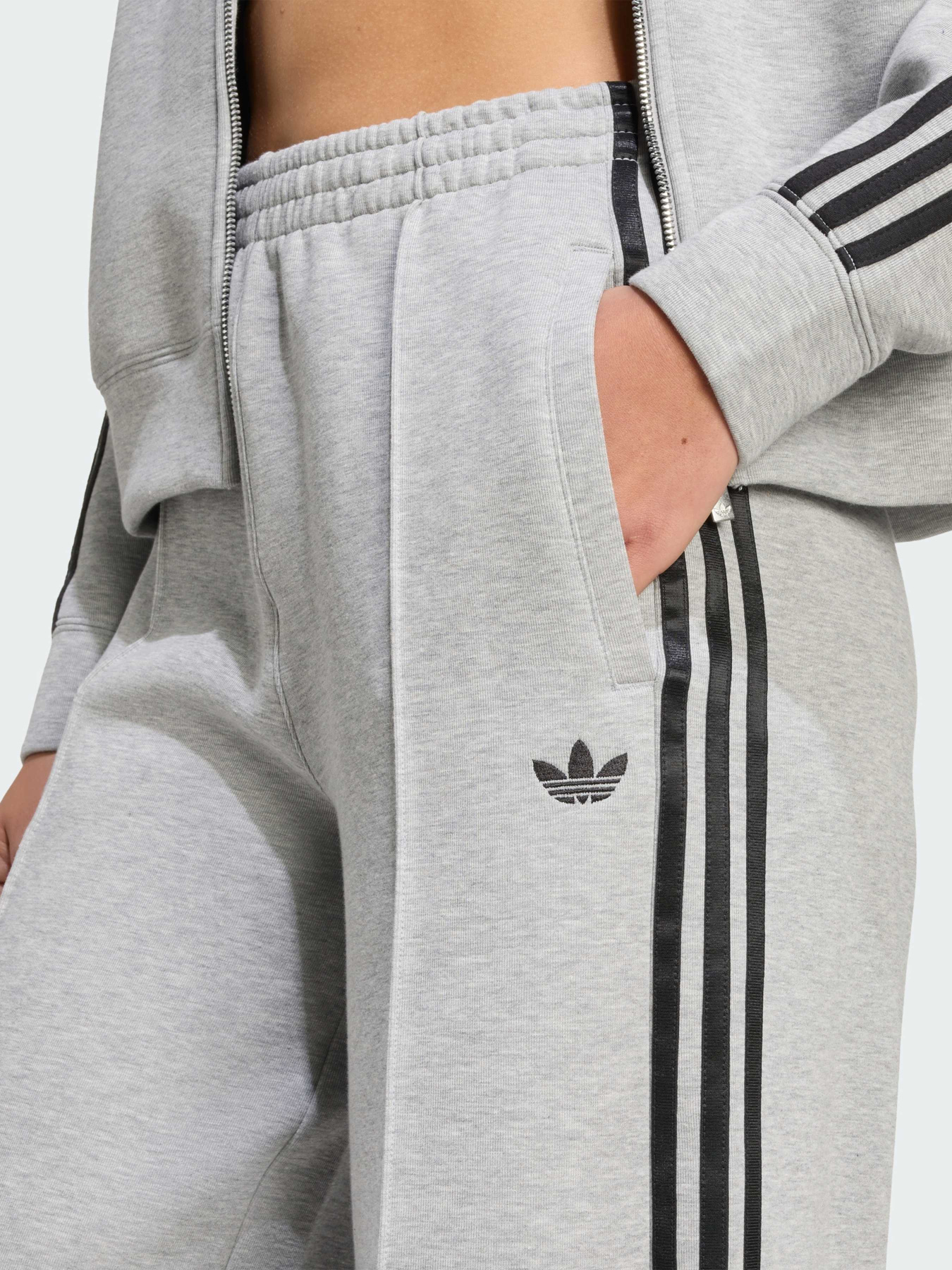 Штани Adidas Adicolor модель JV7497 Фото