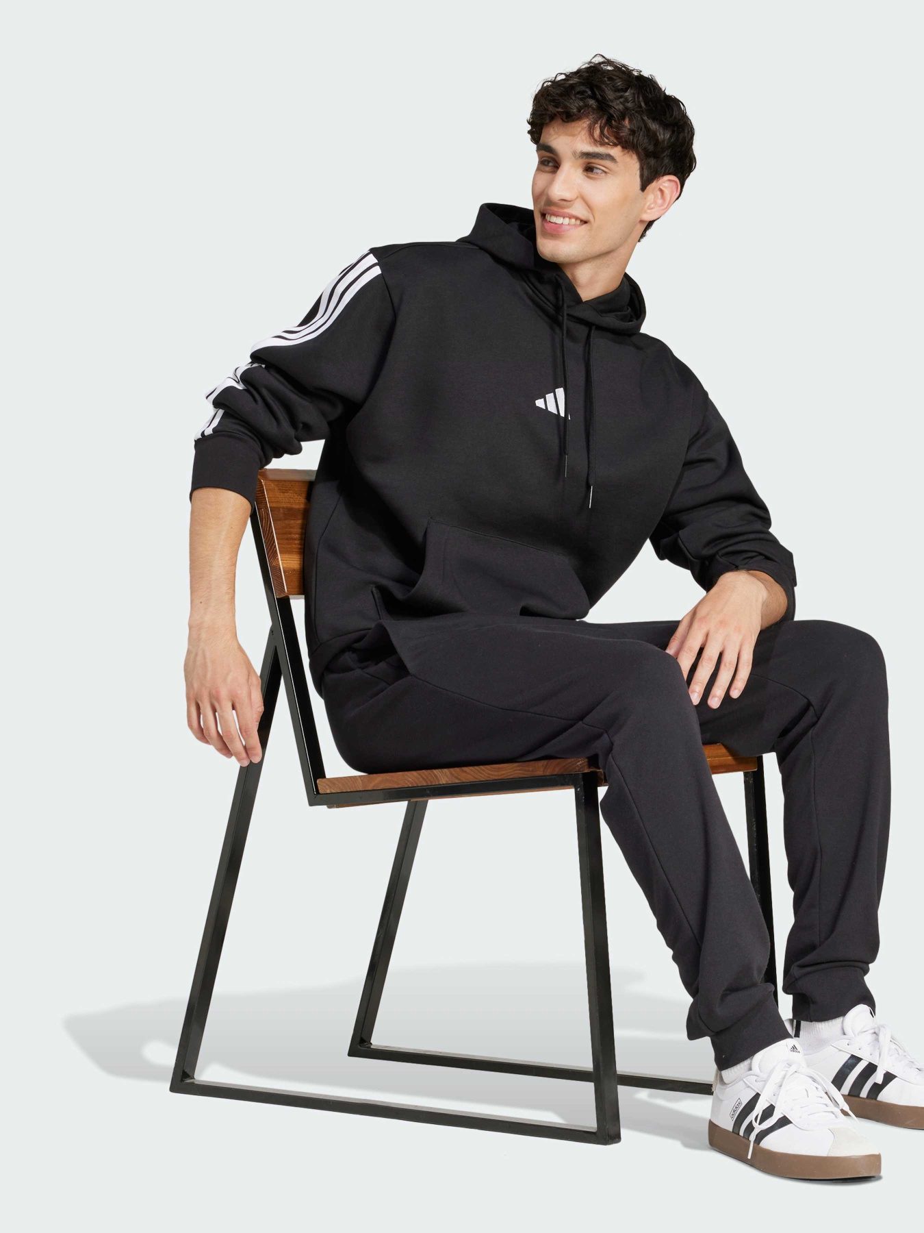 Худі та світшоти Adidas модель JE6297 Худі та світшоти Adidas модель JE6297 Фото