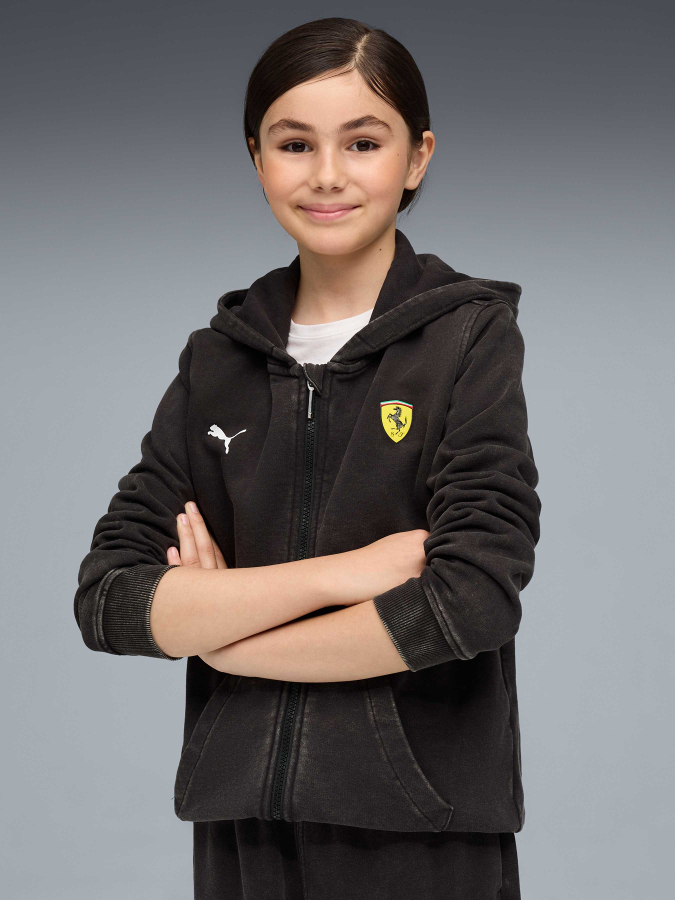 Худі та світшоти PUMA Ferrari Kids Hooded Sweat Jk модель 632798 Худі та світшоти PUMA Ferrari Kids Hooded Sweat Jk модель 632798 Фото