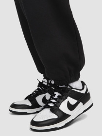 Брюки NIKE W Nsw Club Flc Mr Os Pant модель DQ5800-010 Фото