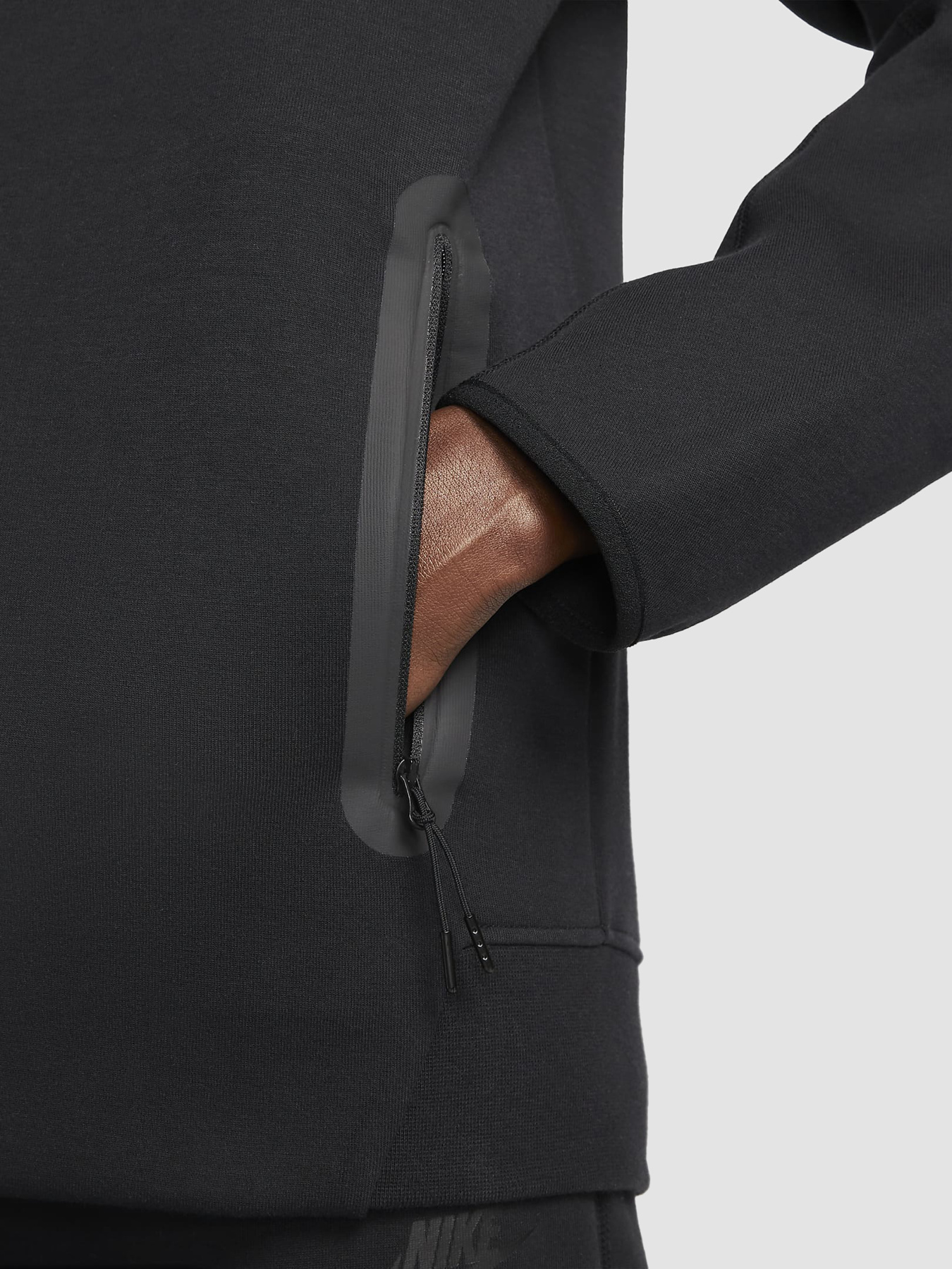 Худі та світшоти NIKE Sportswear Tech Fleece Windrunner Full-Zip Hoodie модель FB7921-010 Фото
