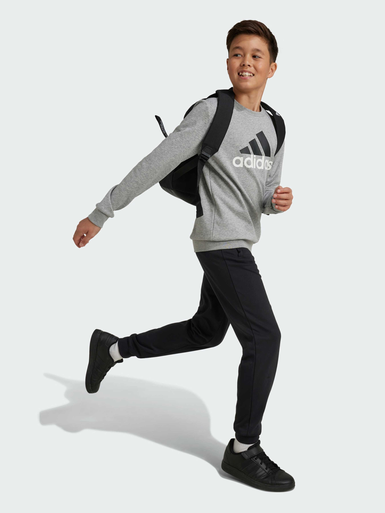 Костюми Adidas модель IY5430 Костюми Adidas модель IY5430 Фото