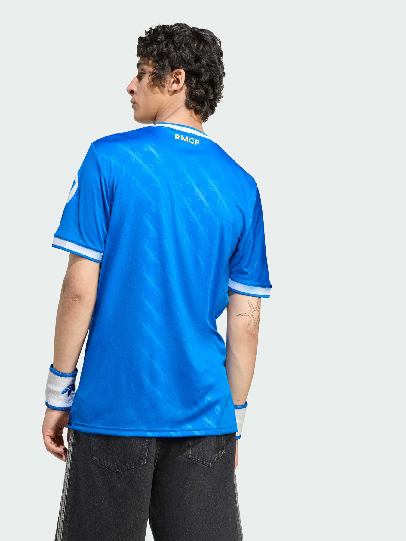 Футболки и поло Adidas модель JV5845 Футболки и поло Adidas модель JV5845 Фото