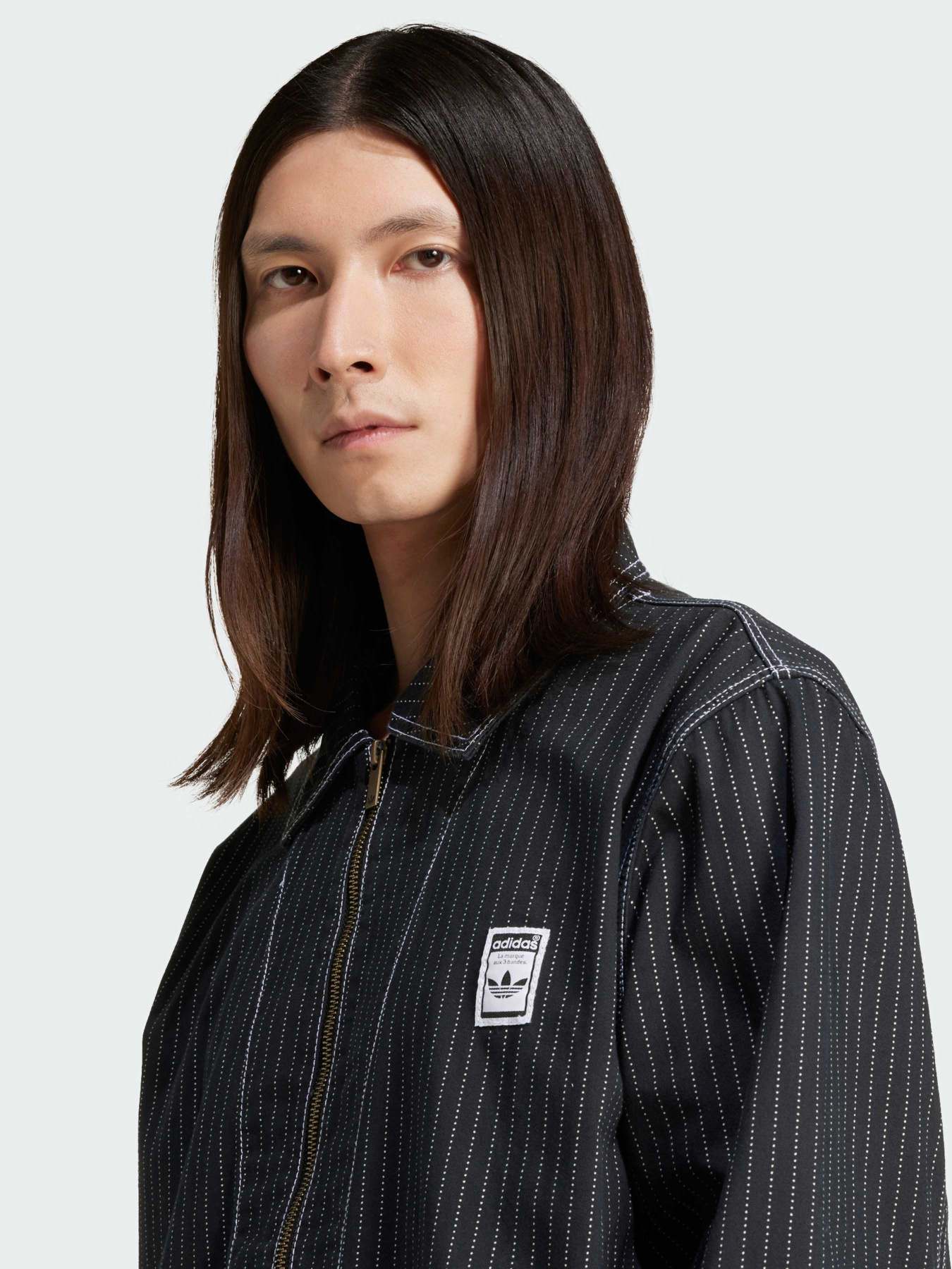Куртки та дублянки Adidas Graphics модель JP4485 Куртки та дублянки Adidas Graphics модель JP4485 Фото