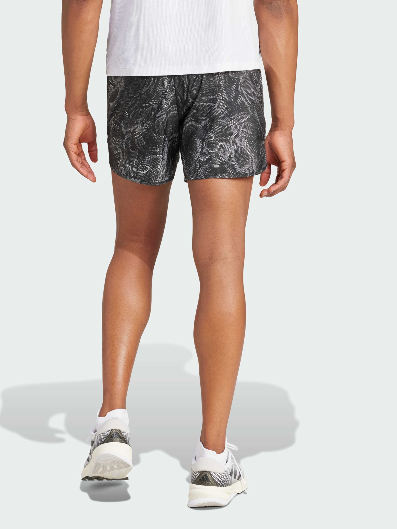 Шорти Adidas модель IS9582 Шорти Adidas модель IS9582 Фото