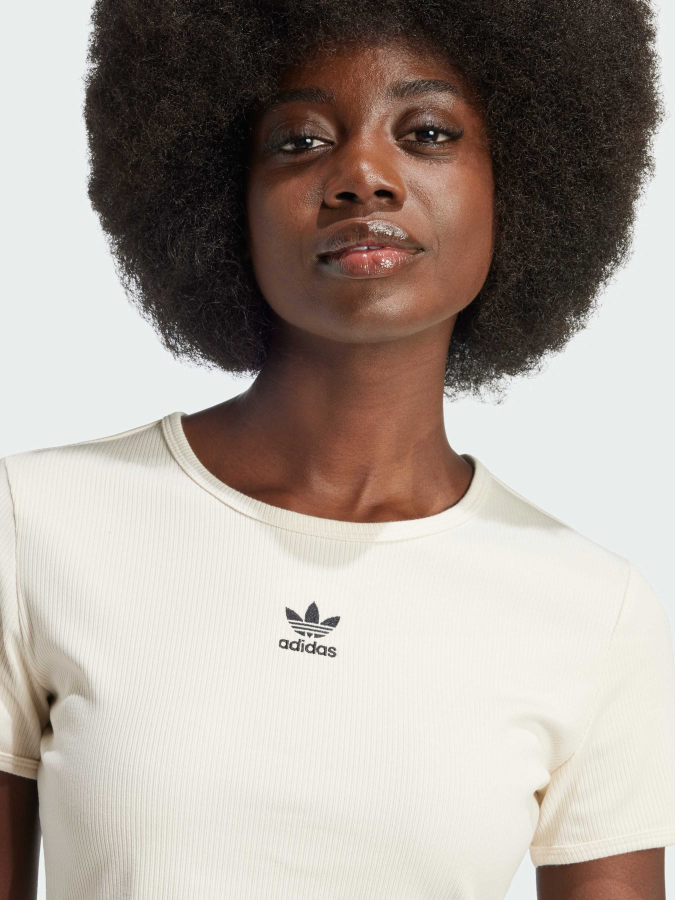 Футболки и поло Adidas модель IY9667 Футболки и поло Adidas модель IY9667 Фото