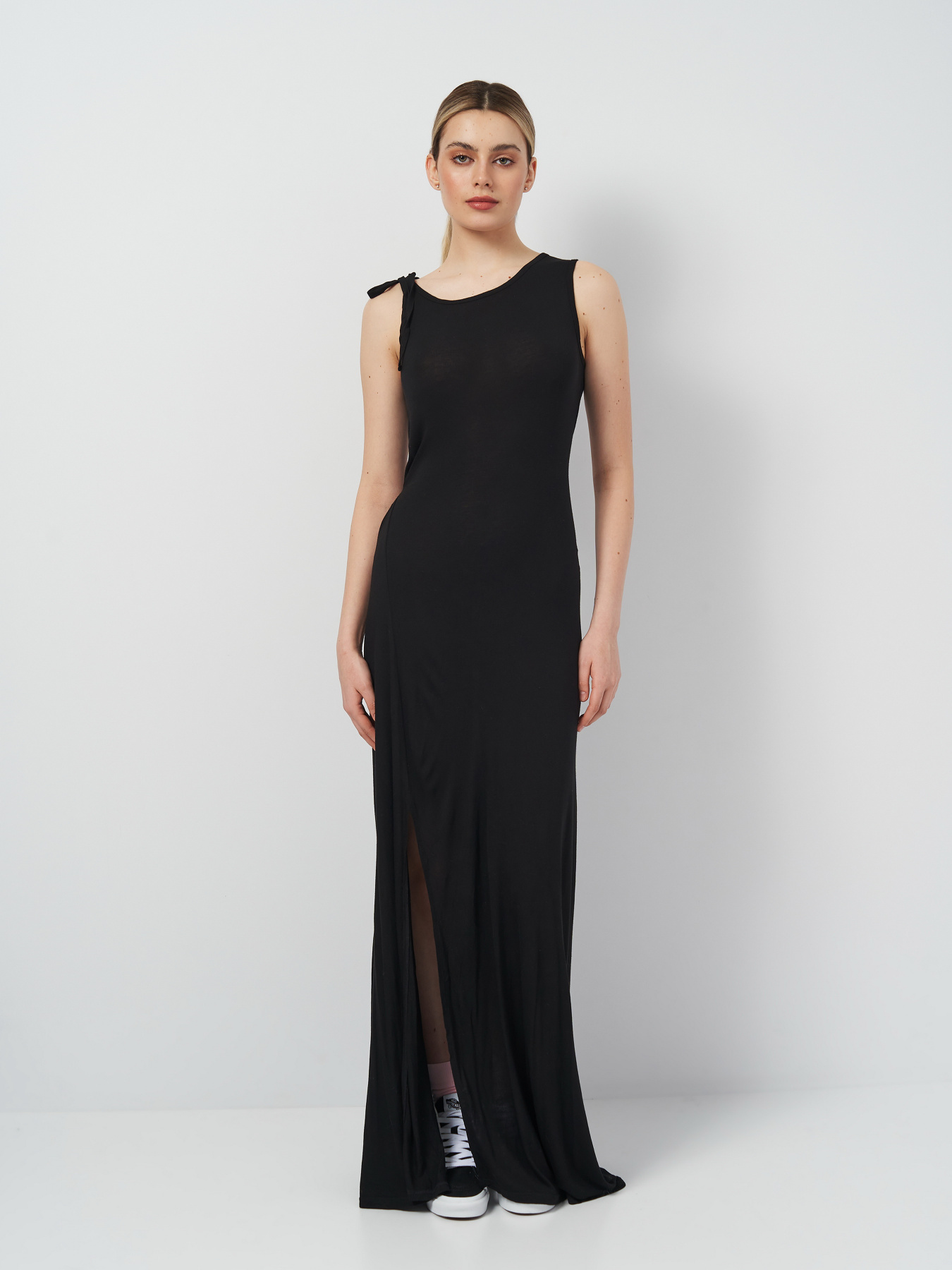 Сукні Cheap Monday модель 2581258arl_Черный Фото