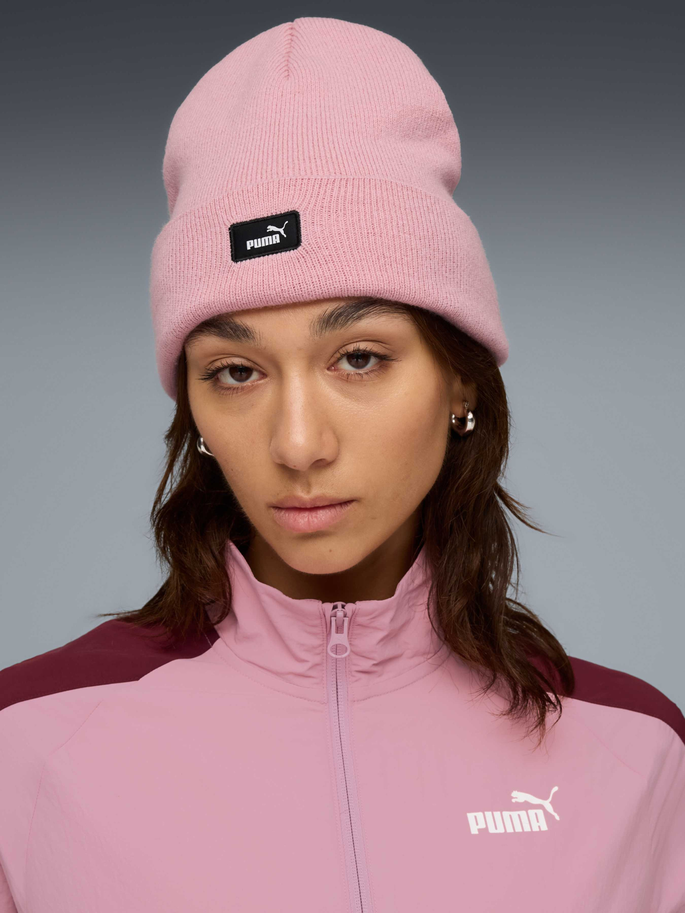 Шапки та кепки PUMA Ess Mid Crown Beanie модель 026400 Фото