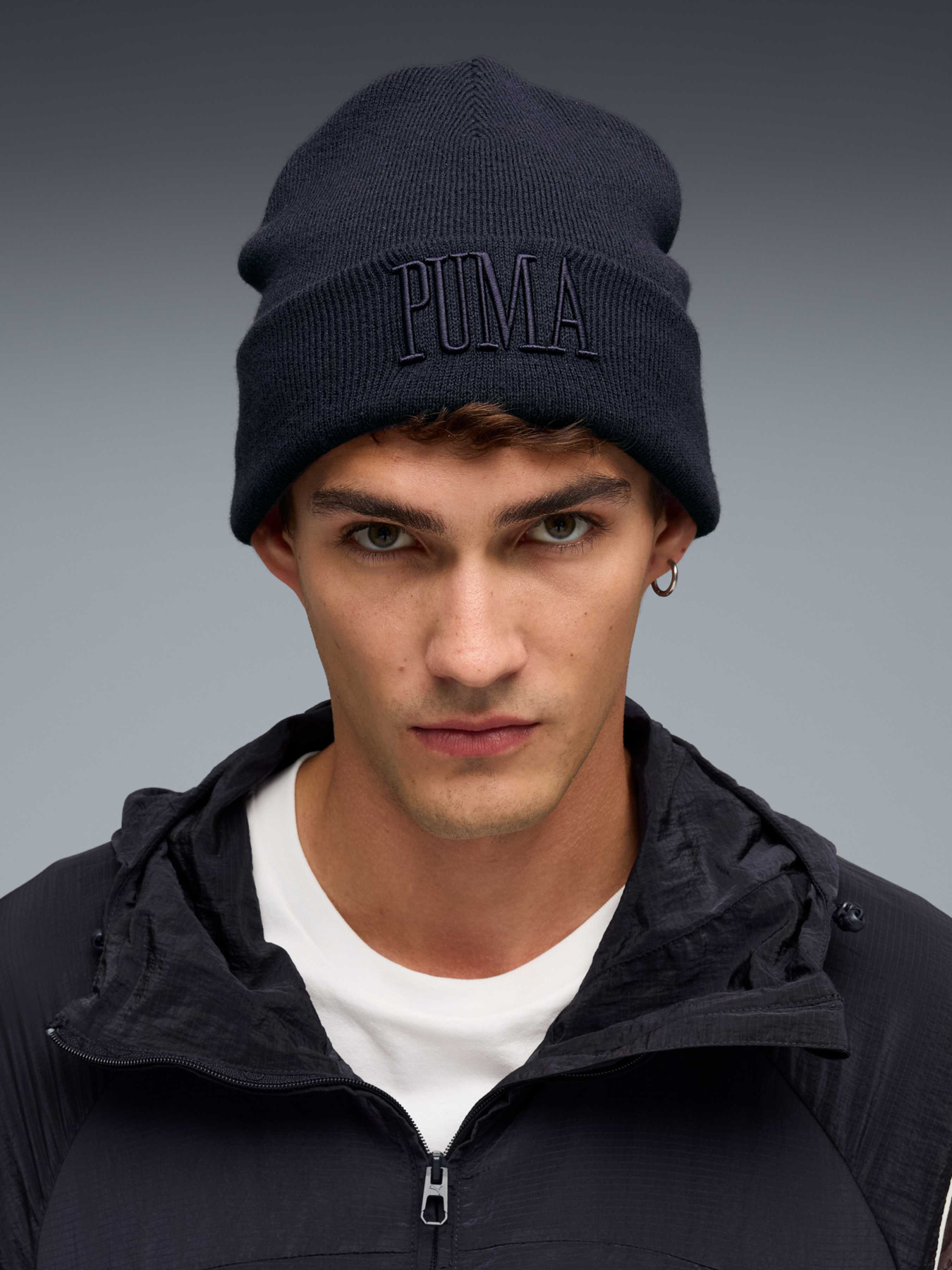 Шапки и кепки PUMA Classi Graphicmidcrownbeanie модель 026385 Шапки и кепки PUMA Classi Graphicmidcrownbeanie модель 026385 Фото