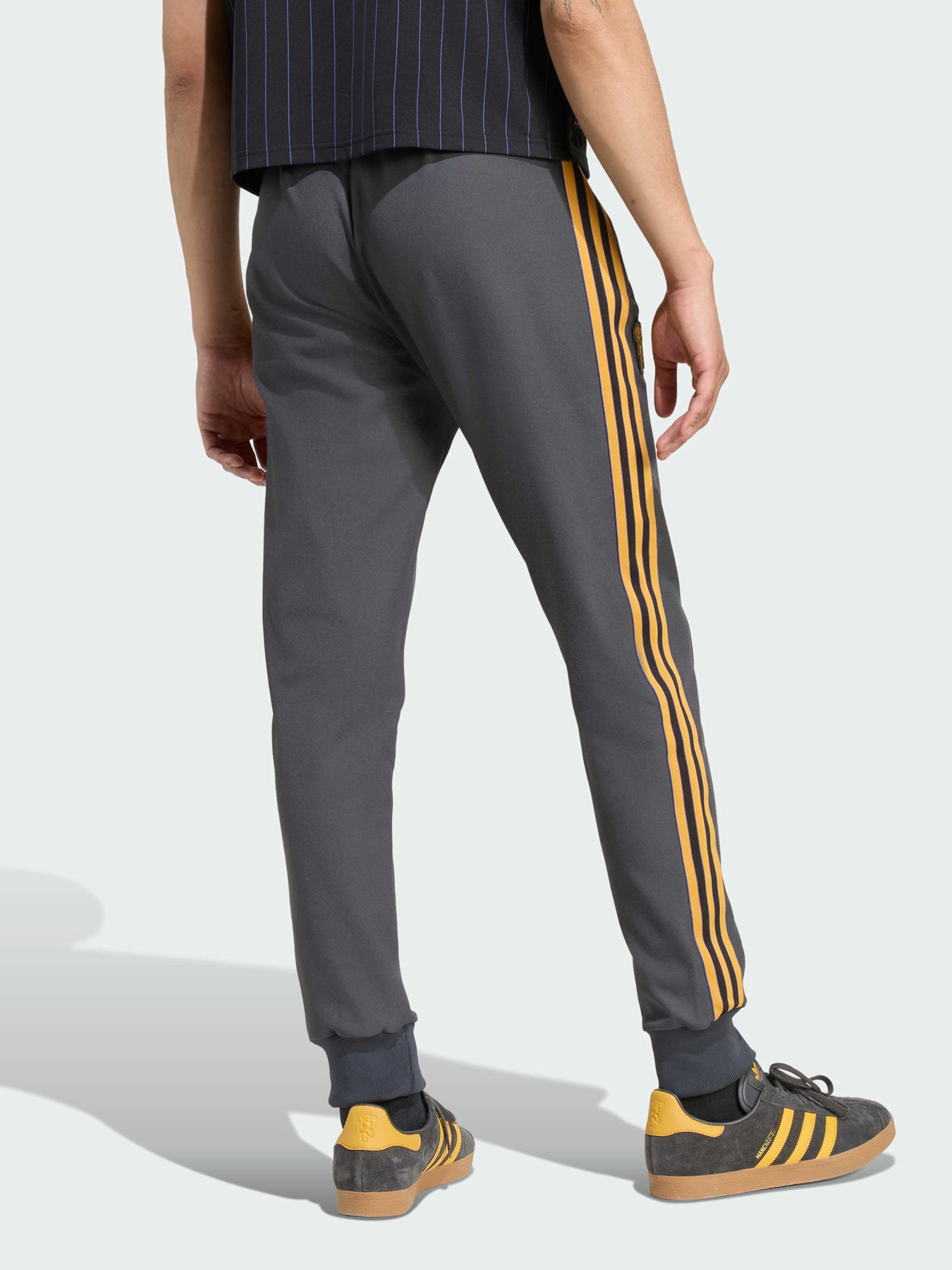 Брюки Adidas модель JN2815 Фото