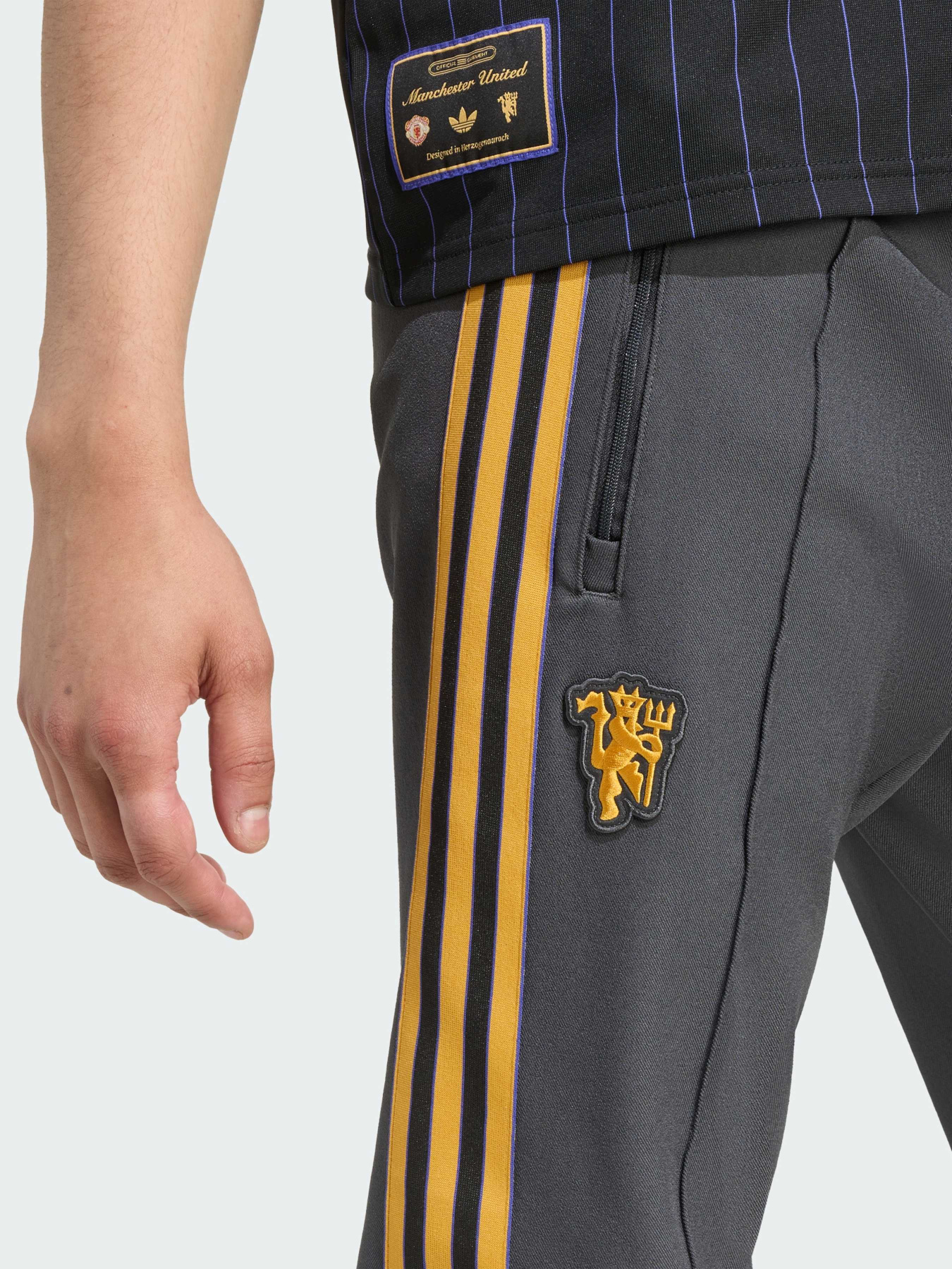Брюки Adidas модель JN2815 Фото