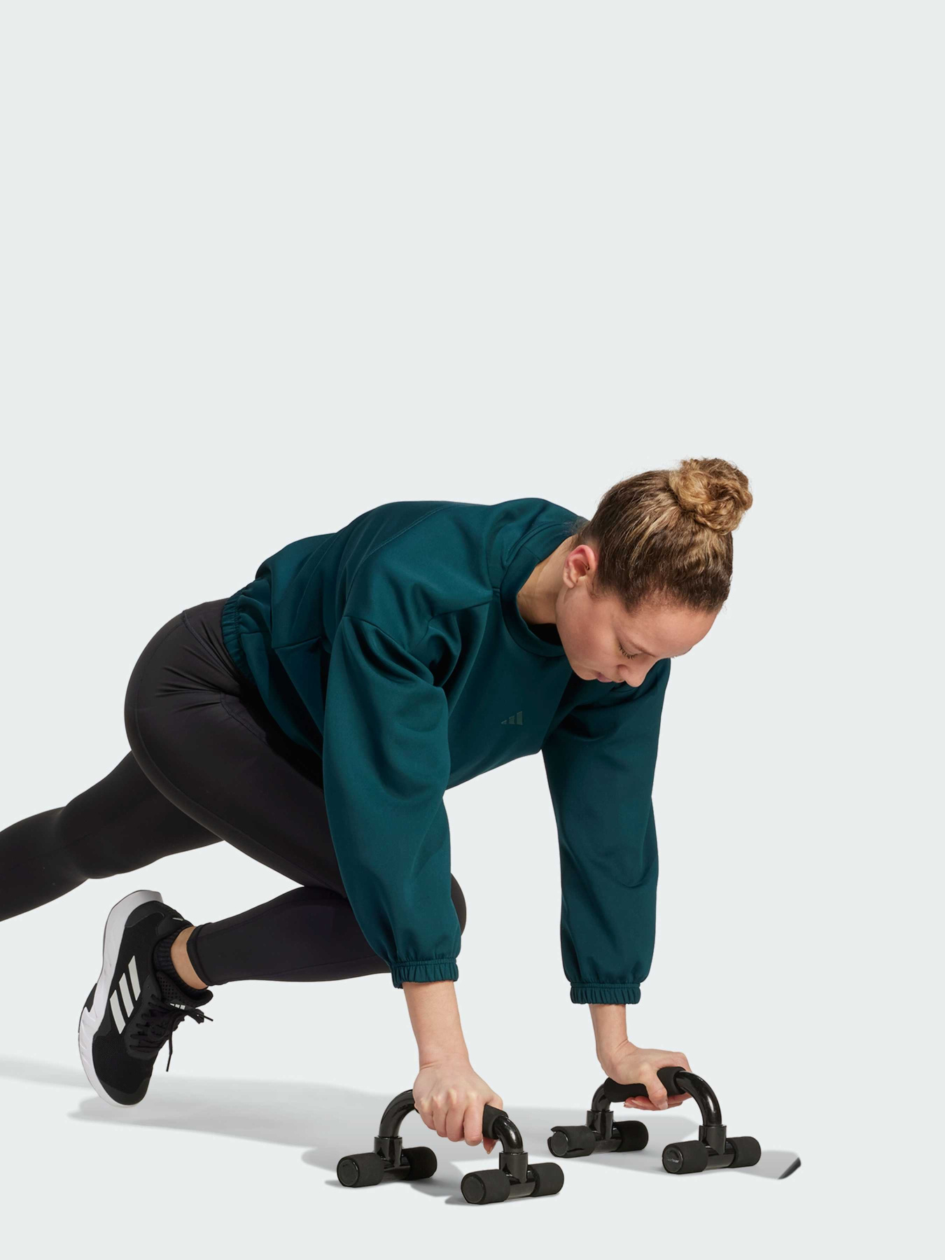 Худи и свитшоты Adidas модель JM4489 Фото
