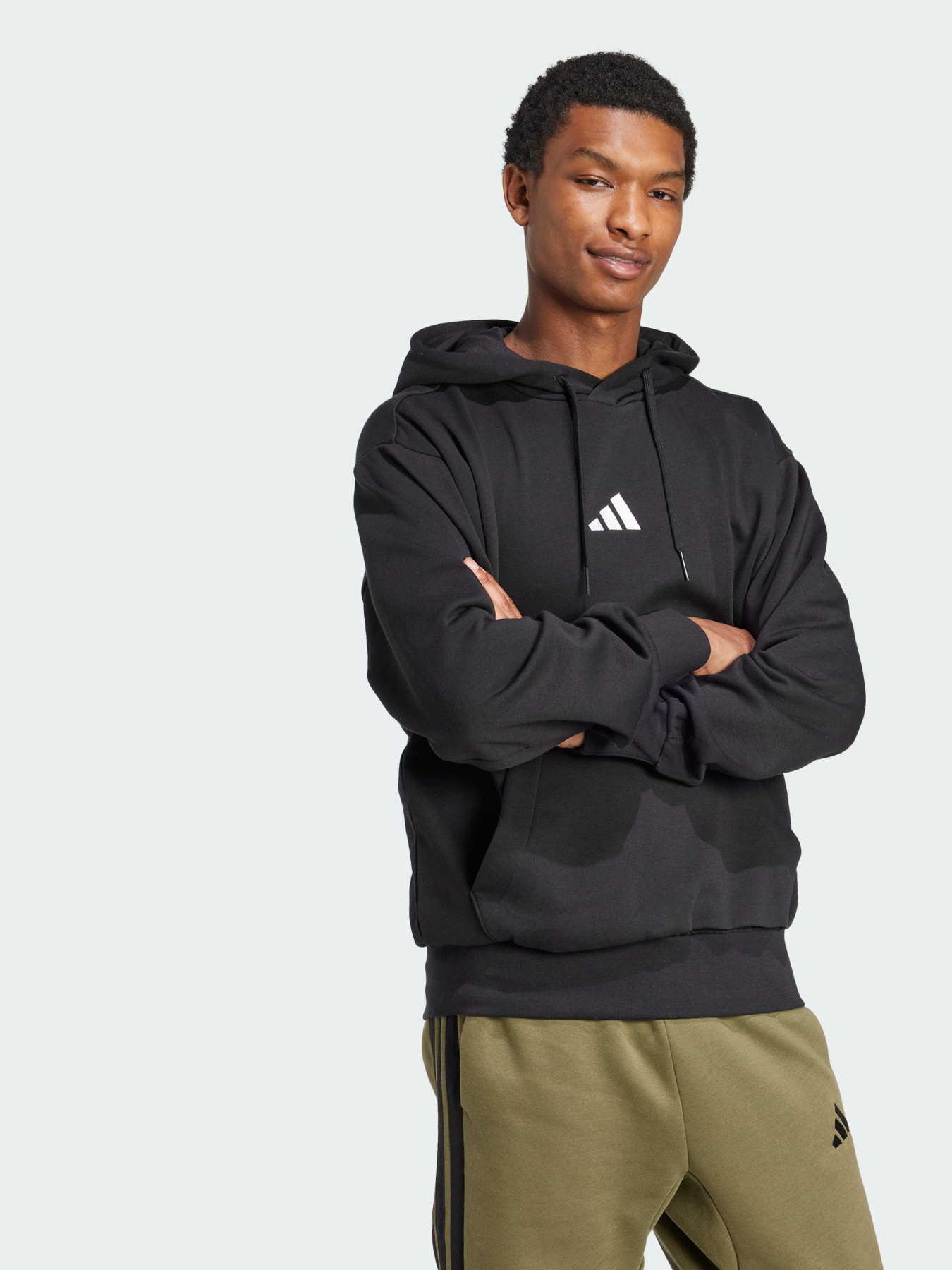 Худі та світшоти Adidas модель JE3807 Худі та світшоти Adidas модель JE3807 Фото