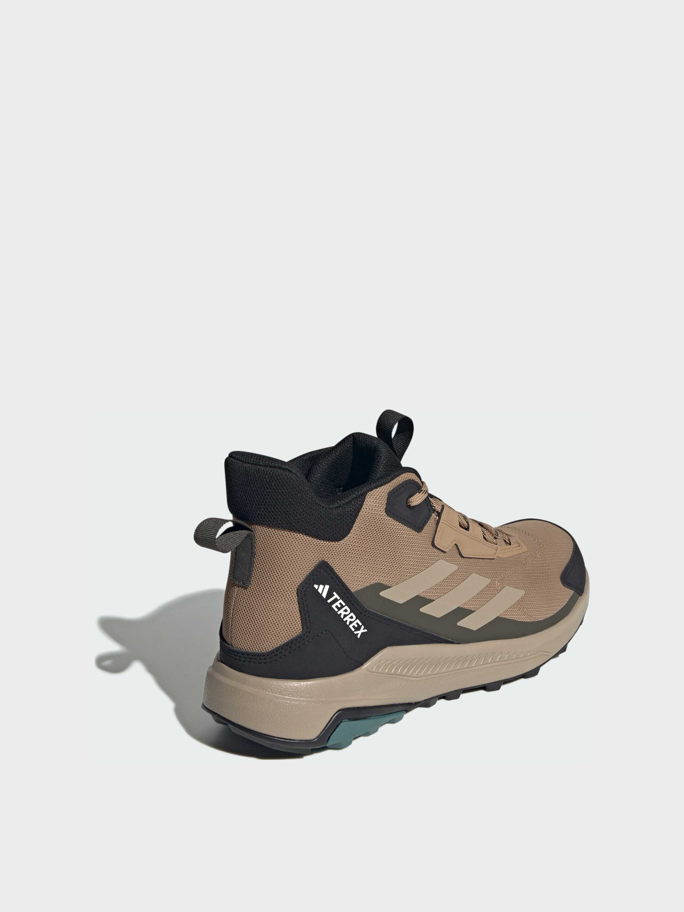 Ботинки и сапоги Adidas модель JQ9959 Ботинки и сапоги Adidas модель JQ9959 Фото