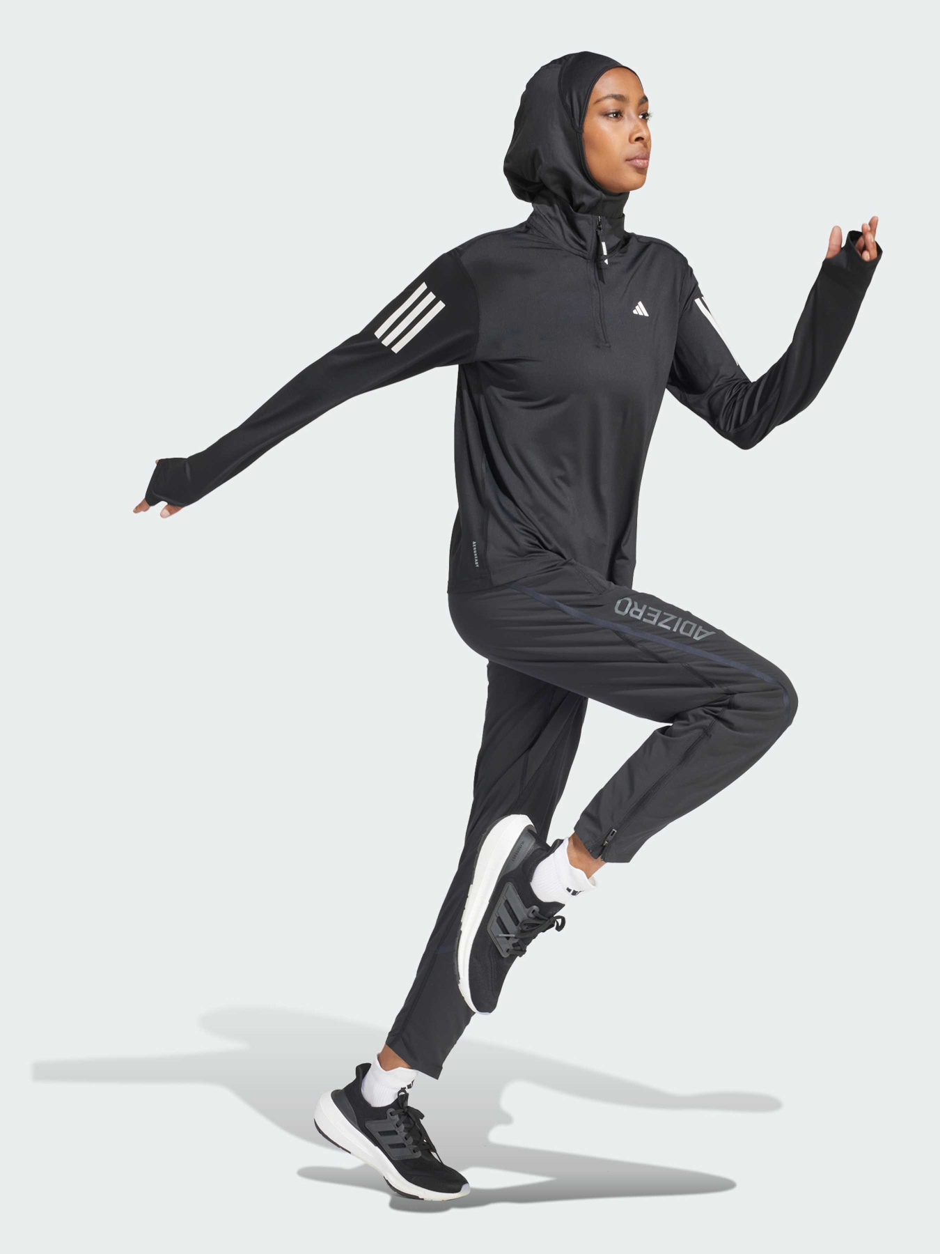 Худи и свитшоты Adidas модель IK7440 Фото