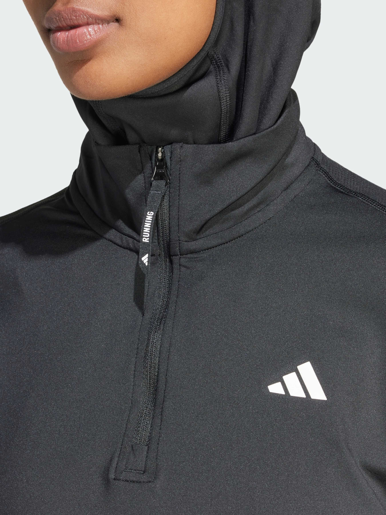 Худи и свитшоты Adidas модель IK7440 Фото