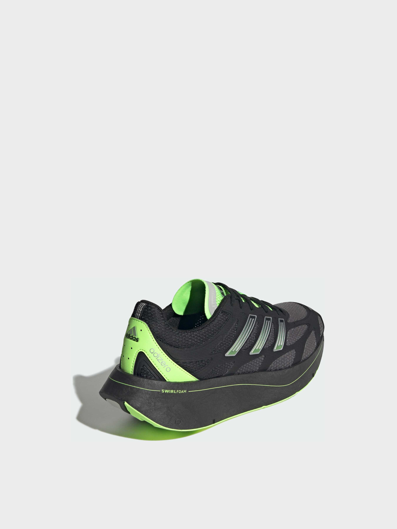 Кроссовки Adidas модель JQ8207 Кроссовки Adidas модель JQ8207 Фото