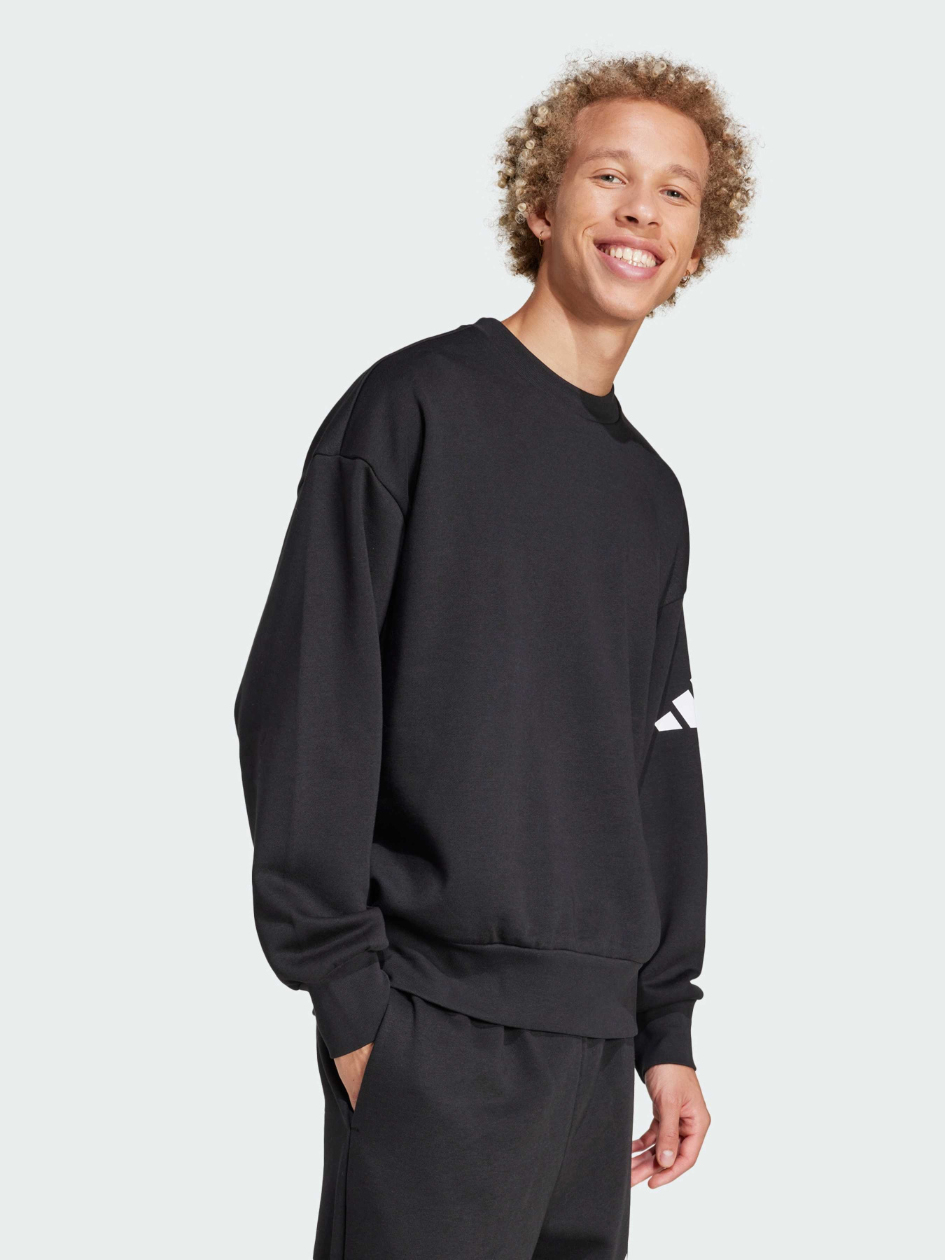 Худи и свитшоты Adidas модель JF3542 Худи и свитшоты Adidas модель JF3542 Фото