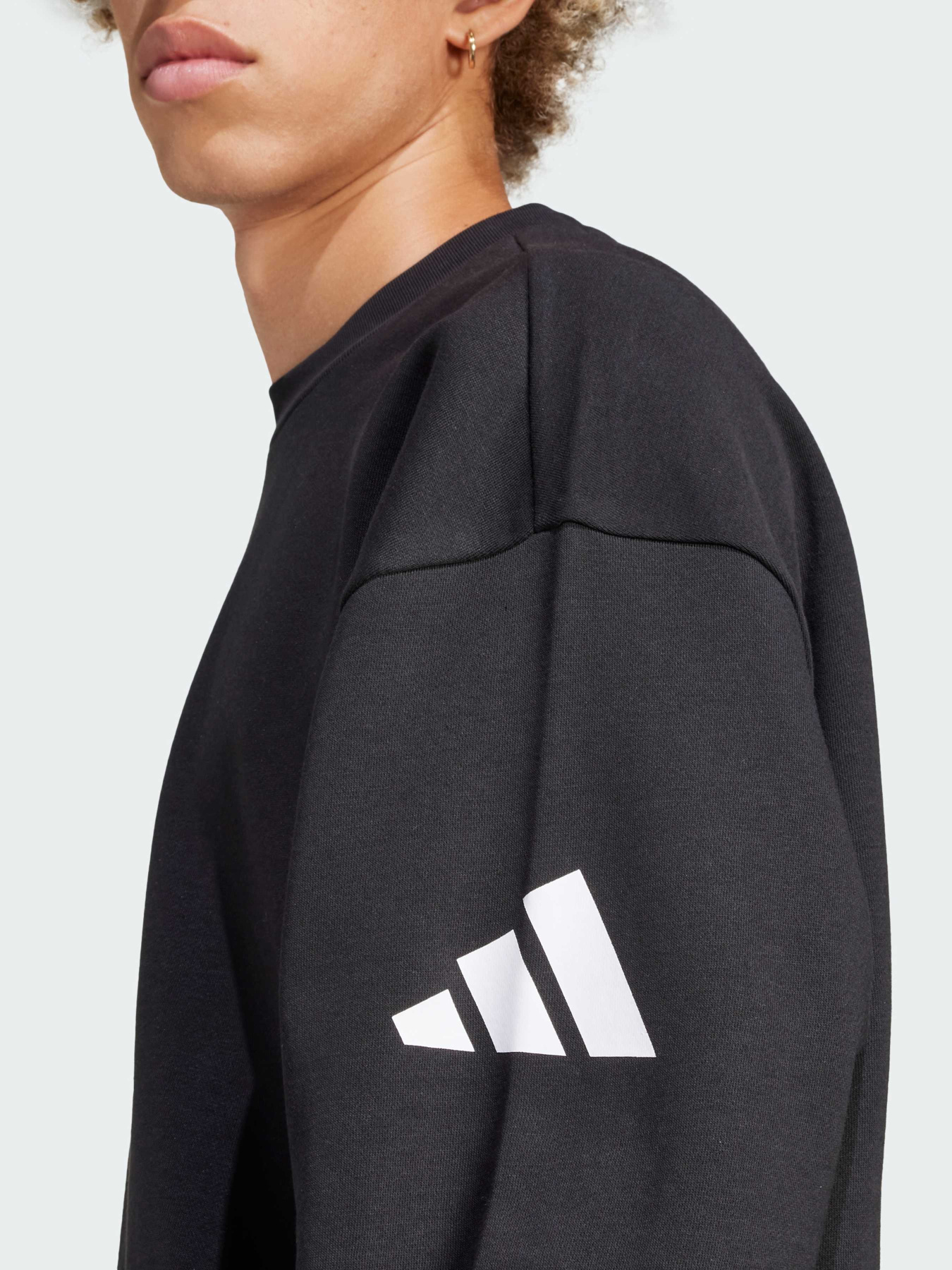 Худи и свитшоты Adidas модель JF3542 Худи и свитшоты Adidas модель JF3542 Фото