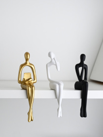 Статуэтка "Человек с книгой" золотая MBM HOME модель DH-ST-26 GOLD Фото