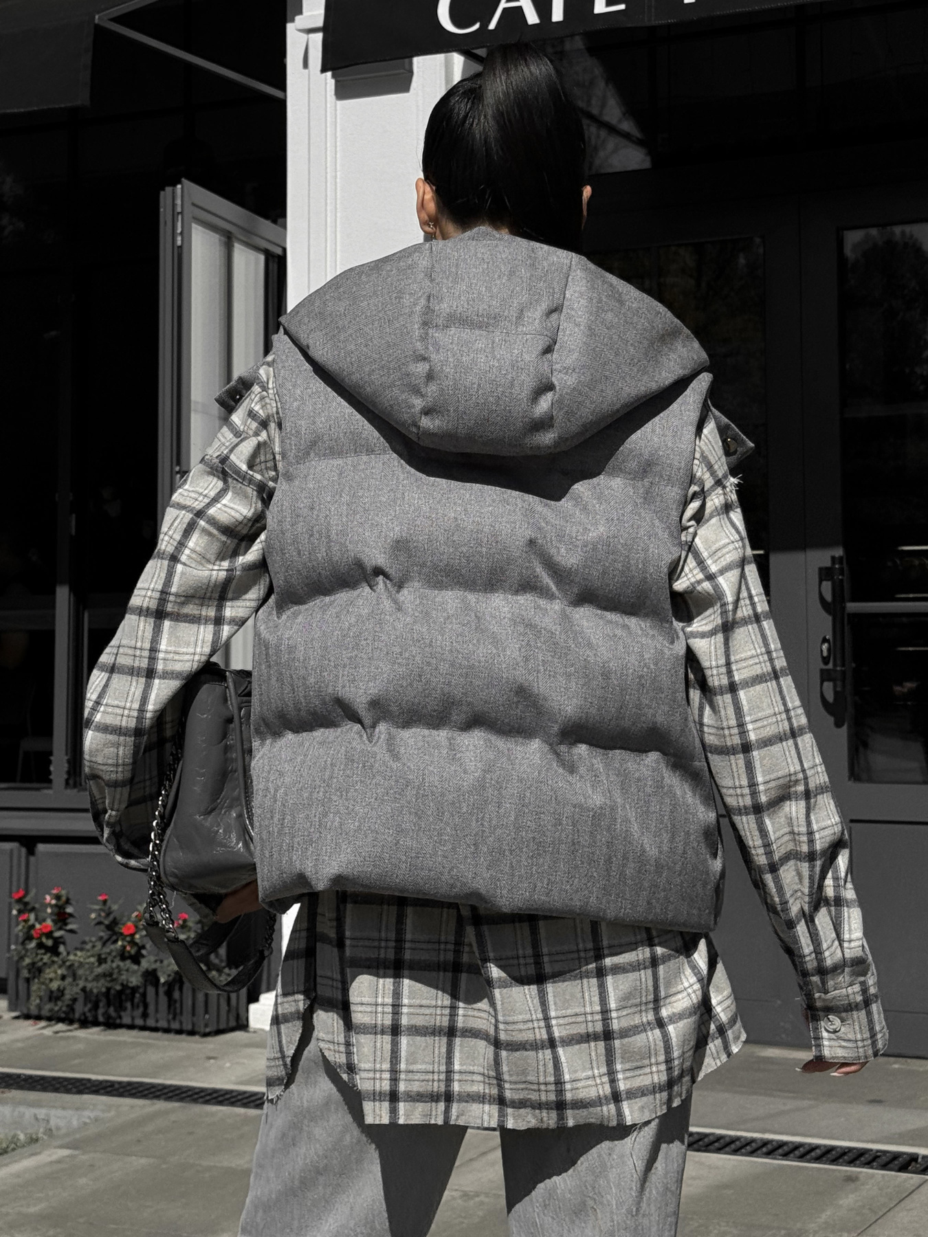 Куртки и дубленки Jadone Fashion модель Zhylet_Ark_siryy Фото