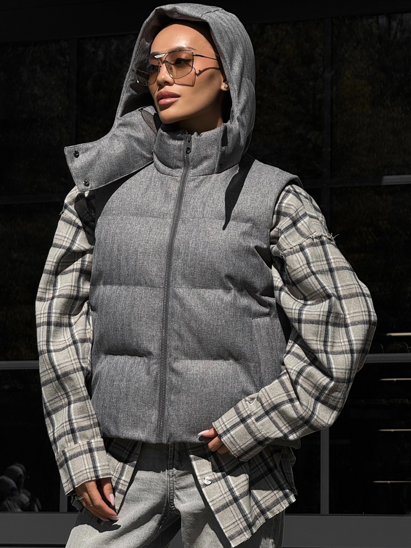 Куртки и дубленки Jadone Fashion модель Zhylet_Ark_siryy Фото