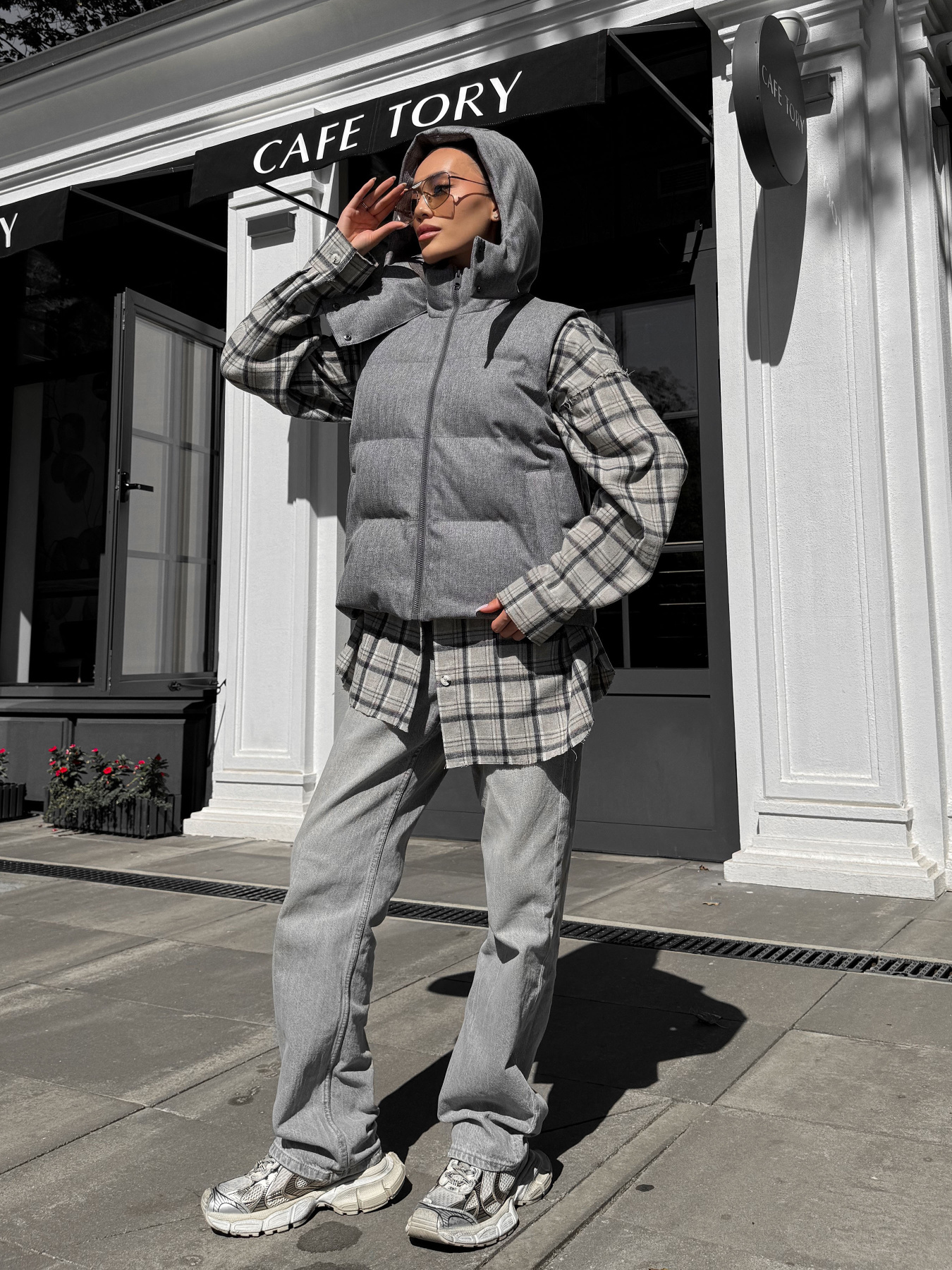 Куртки и дубленки Jadone Fashion модель Zhylet_Ark_siryy Фото
