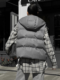 Куртки и дубленки Jadone Fashion модель Zhylet_Ark_siryy Фото