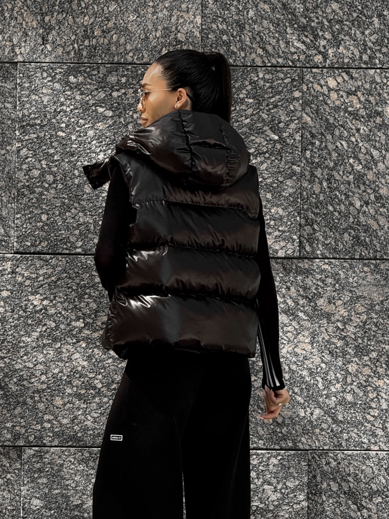 Куртки и дубленки Jadone Fashion модель Zhylet_Kul_chorne Фото