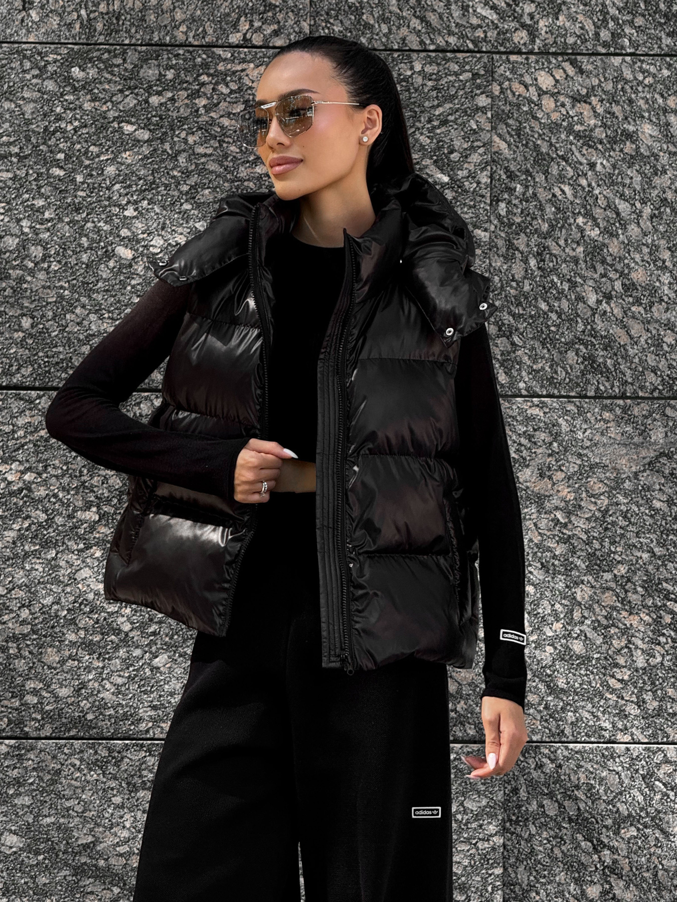 Куртки и дубленки Jadone Fashion модель Zhylet_Kul_chorne Фото