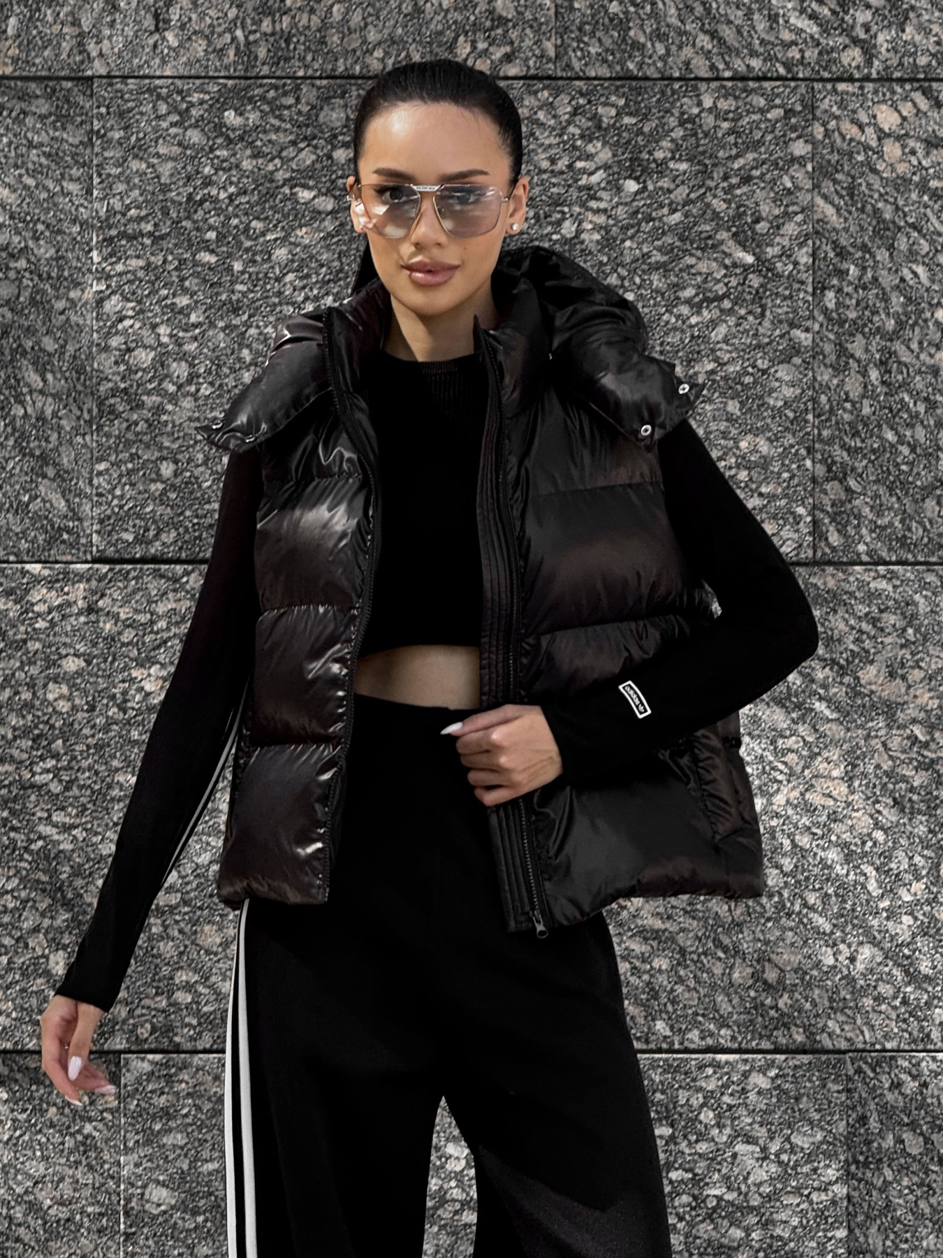 Куртки и дубленки Jadone Fashion модель Zhylet_Kul_chorne Фото