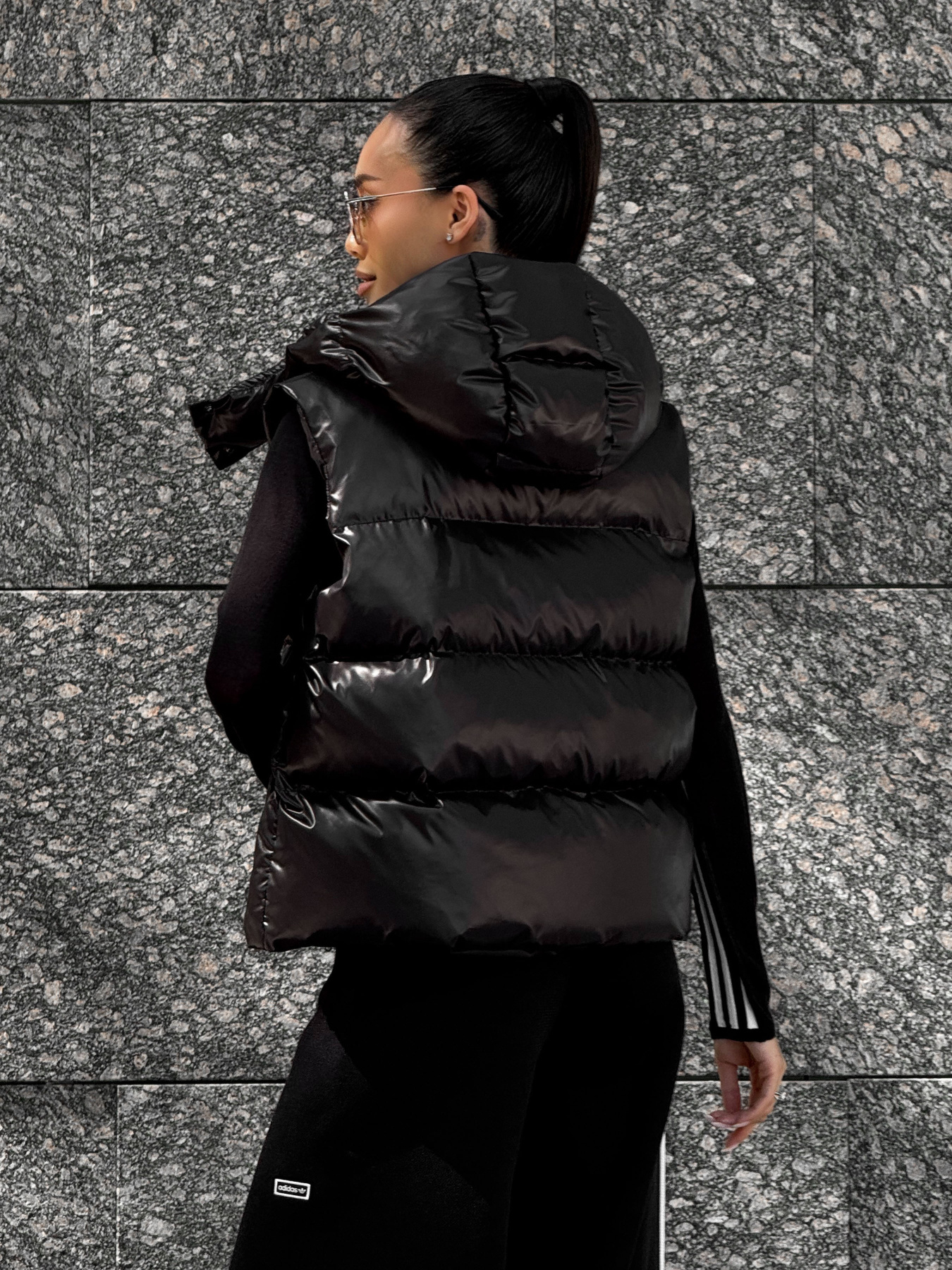 Куртки и дубленки Jadone Fashion модель Zhylet_Kul_chorne Фото