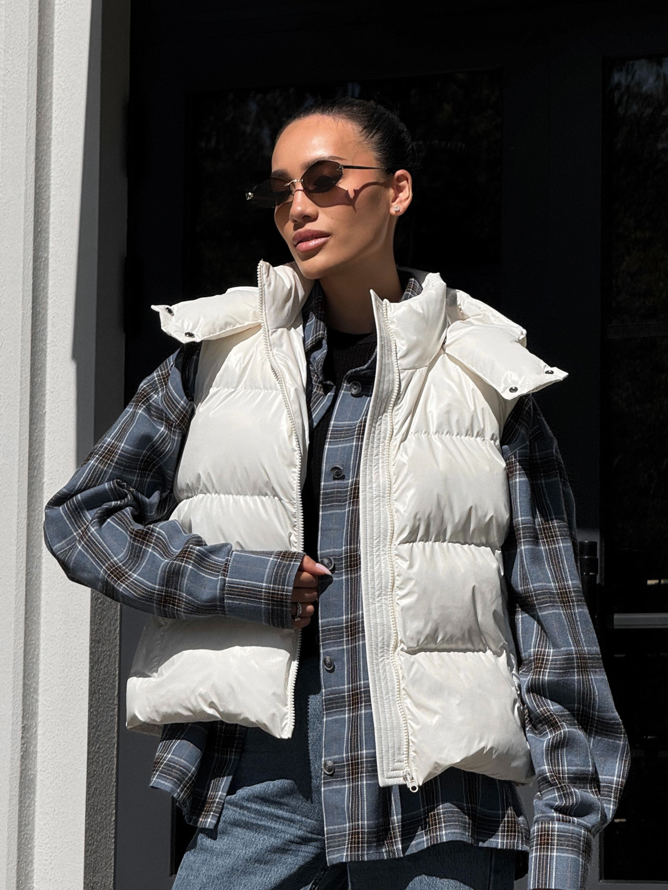 Куртки и дубленки Jadone Fashion модель Zhylet_Kul_bile Фото