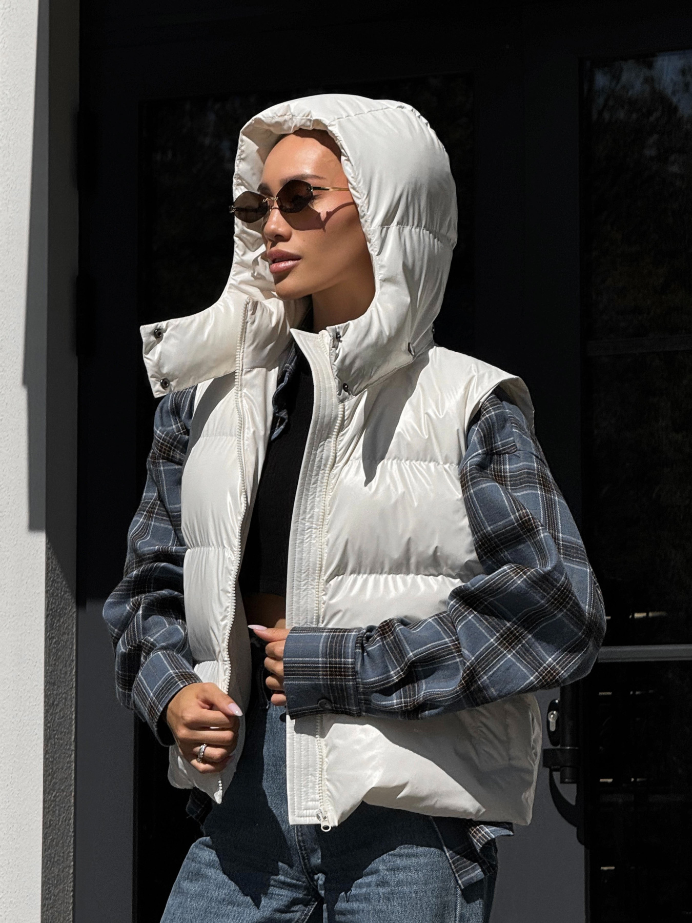 Куртки и дубленки Jadone Fashion модель Zhylet_Kul_bile Фото