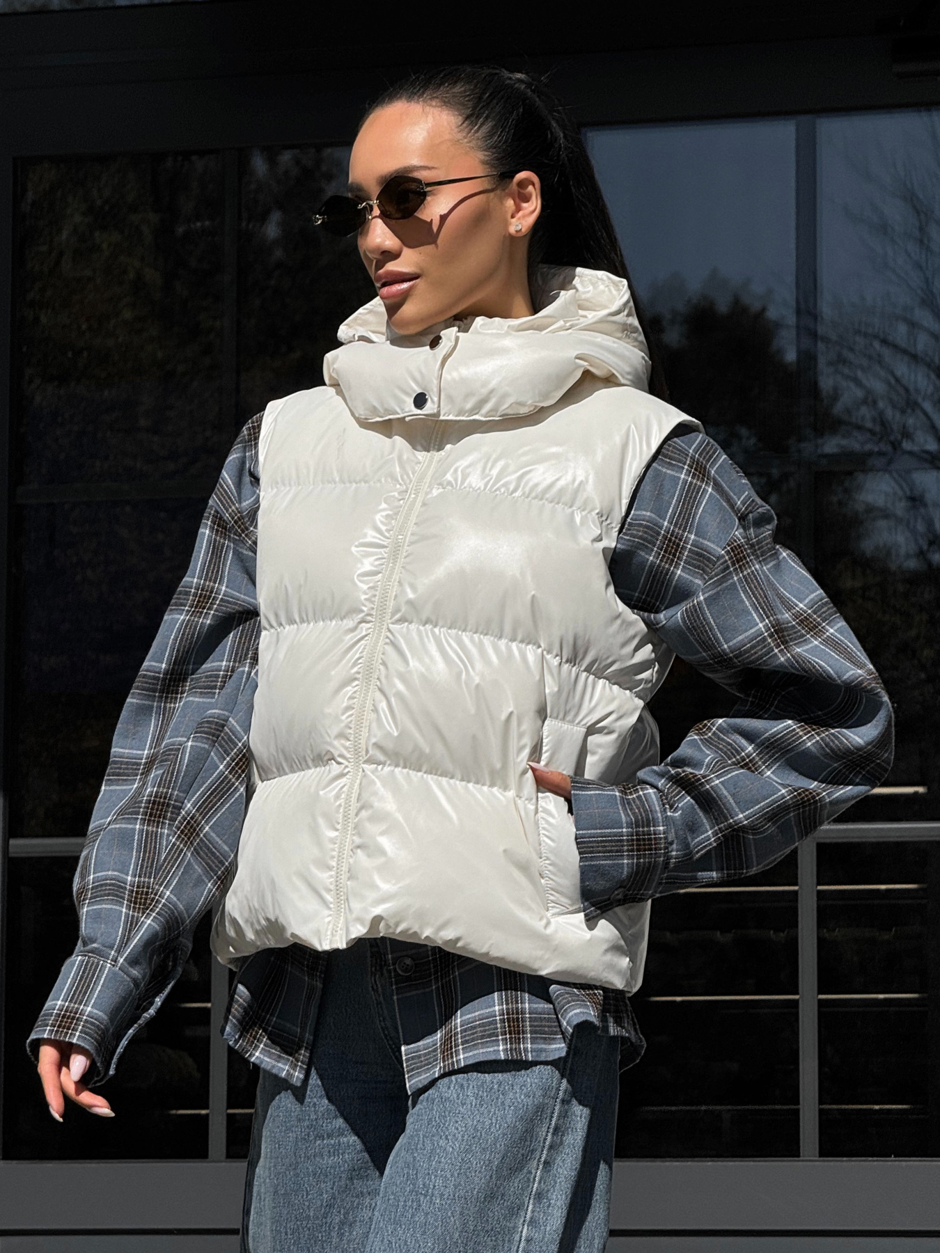 Куртки и дубленки Jadone Fashion модель Zhylet_Kul_bile Фото