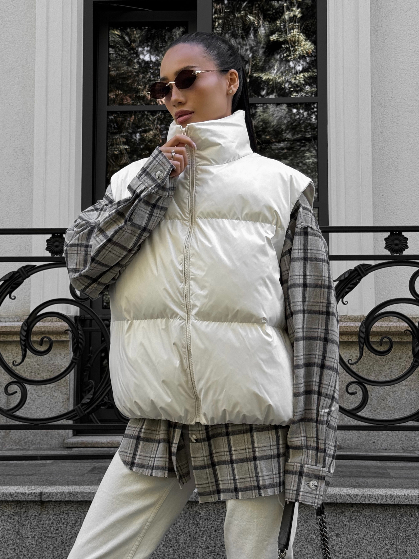 Куртки и дубленки Jadone Fashion модель Zhylet_Hat_moloko Фото