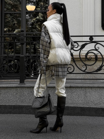 Куртки и дубленки Jadone Fashion модель Zhylet_Hat_moloko Фото